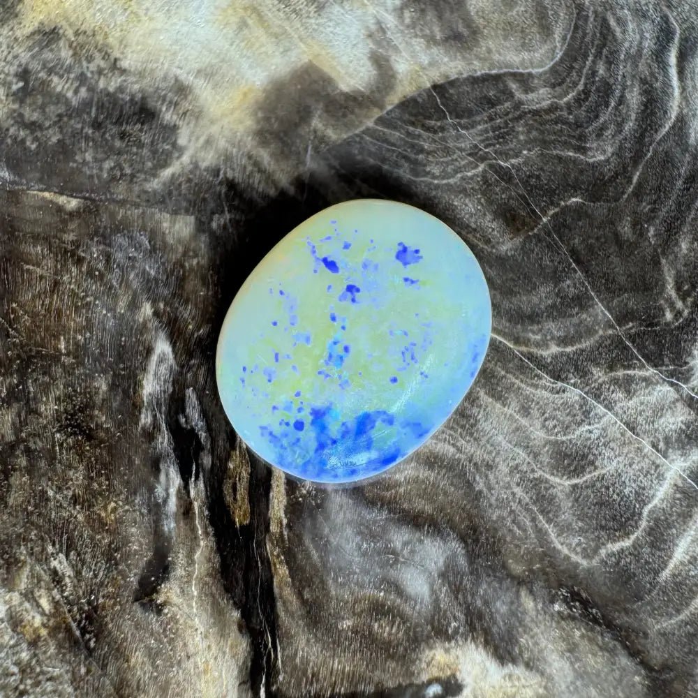 Lightning Ridge Opal 3.5carat Solid Hand - Cut