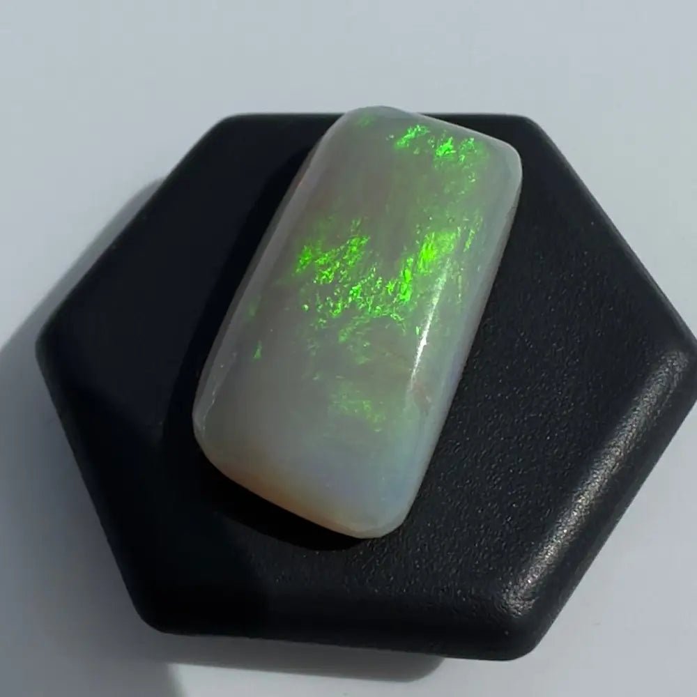 Lightning Ridge Opal 7.7 carat Solid Hand - Cut