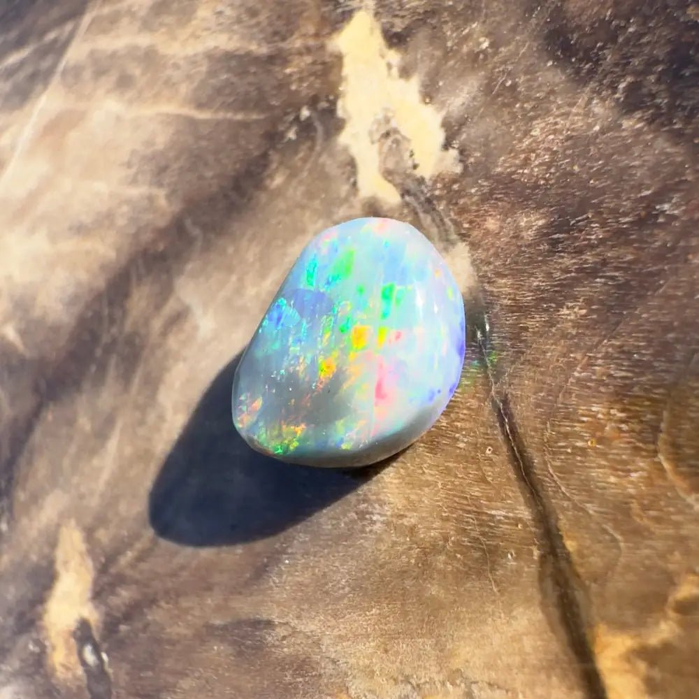 Lightning Ridge Semi Black Opal 0.8carat Solid Hand - Cut