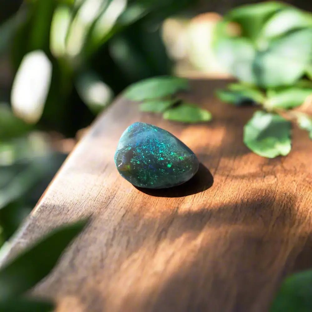Lightning Ridge Semi Black Opal 0.8carat Solid Hand - Cut