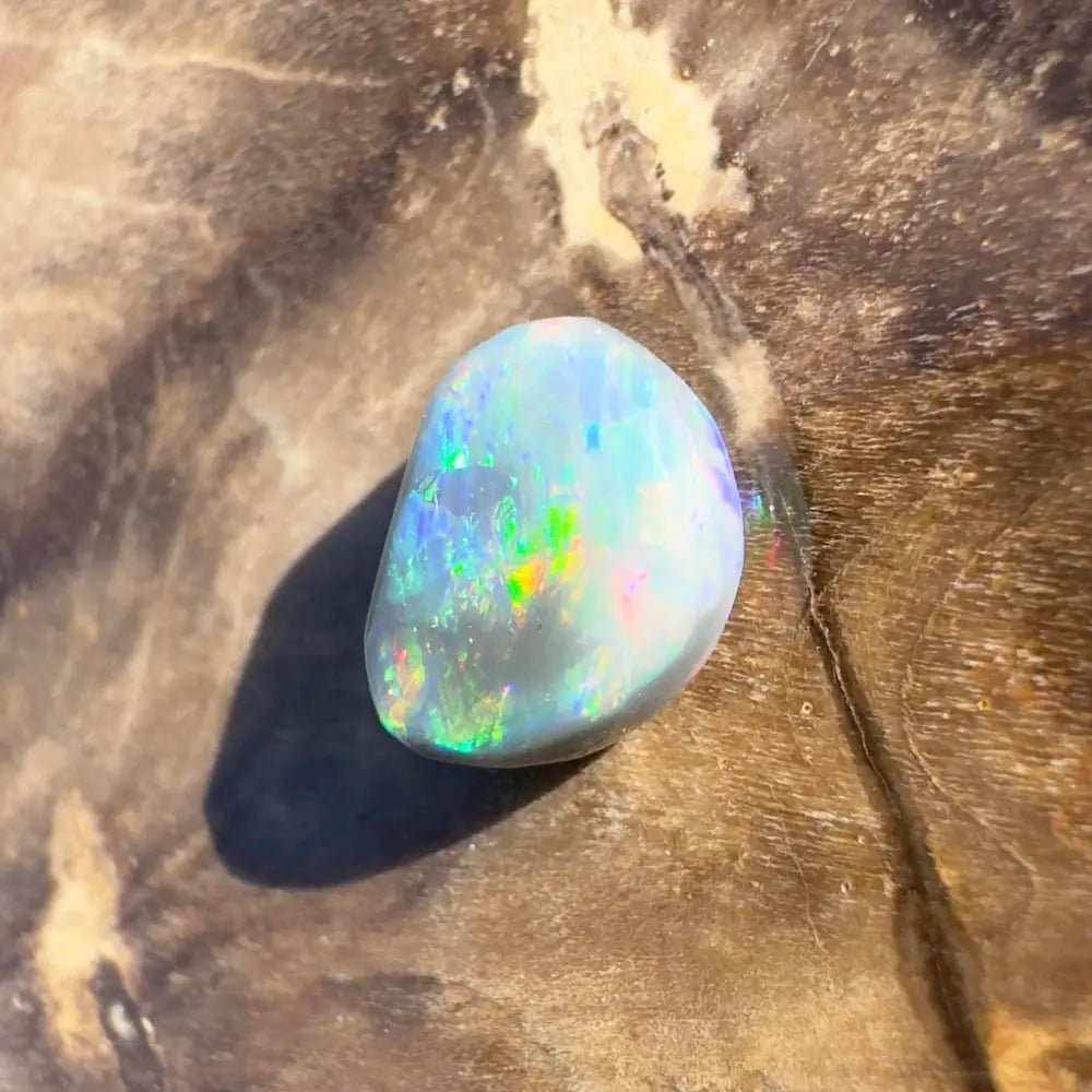 Lightning Ridge Semi Black Opal 0.8carat Solid Hand - Cut