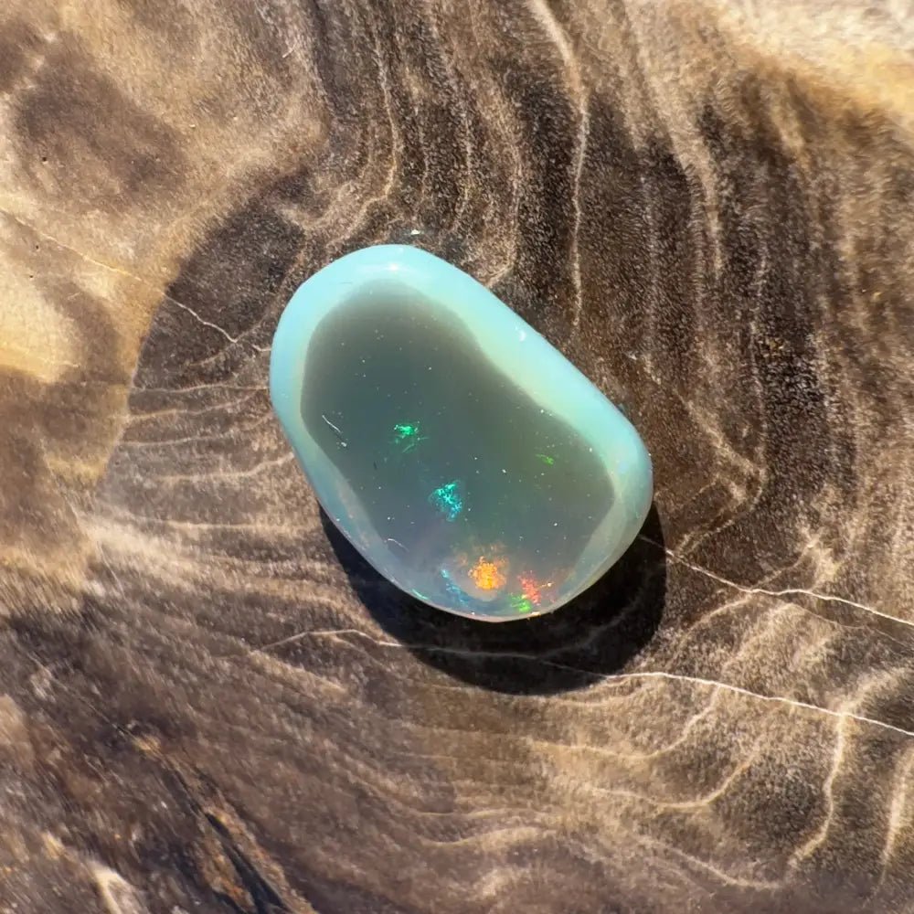 Lightning Ridge Semi Black Opal 1.7carat Solid Hand - Cut