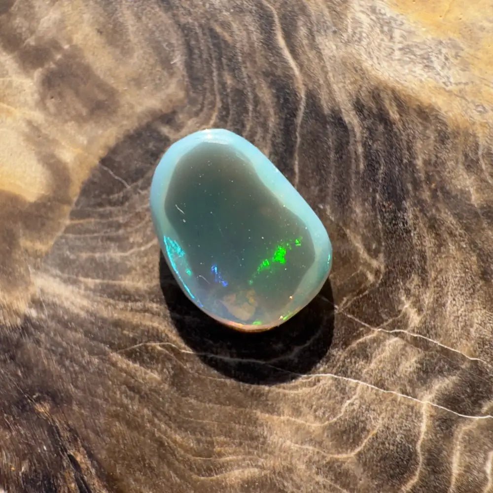 Lightning Ridge Semi Black Opal 1.7carat Solid Hand - Cut