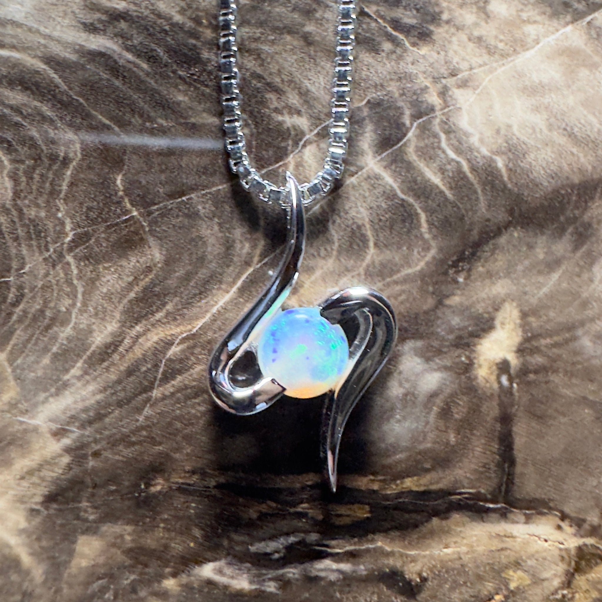 Litchfield Flow ~ 0.3ct Coober Pedy Opal 9ct White Gold Pendant