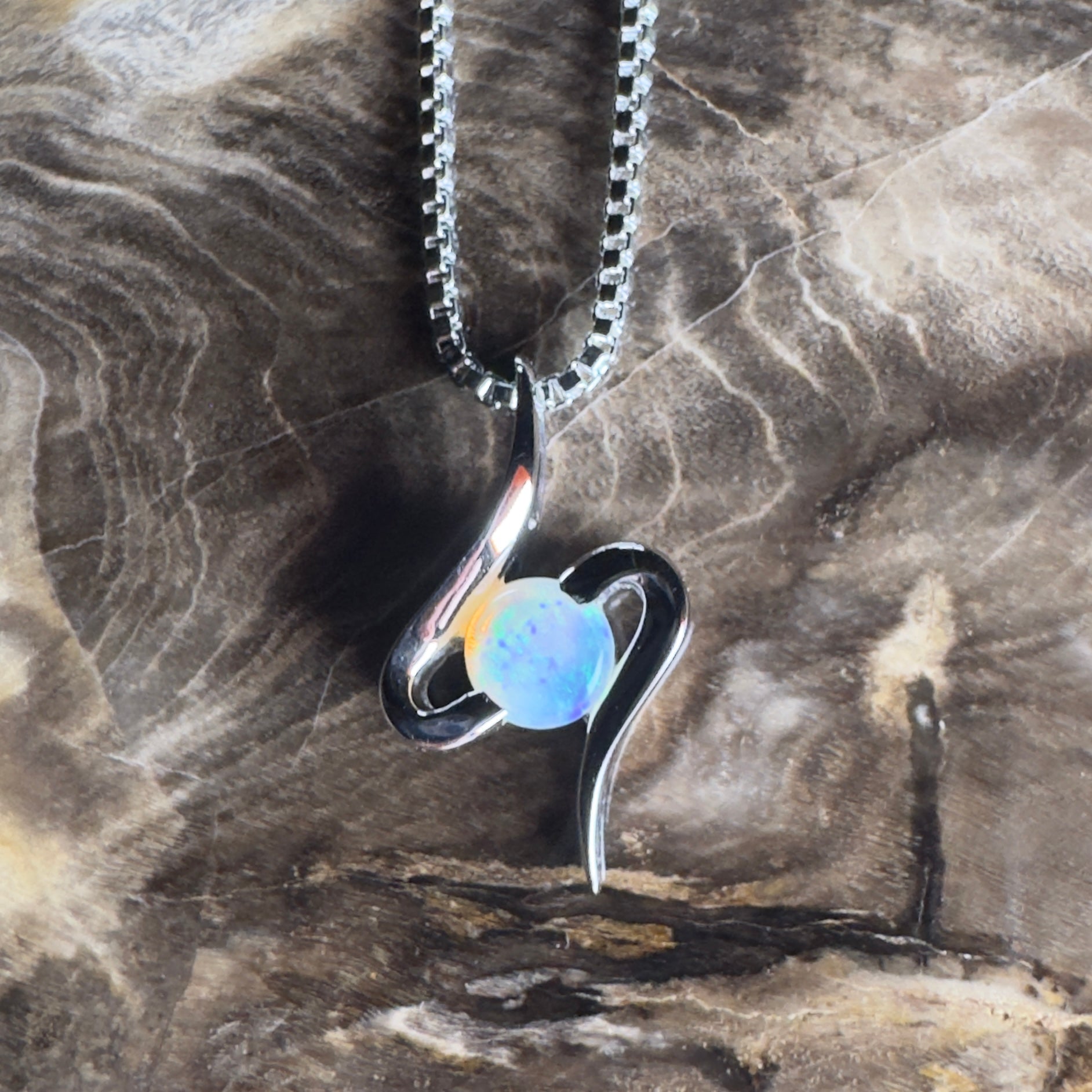 Litchfield Flow ~ 0.3ct Coober Pedy Opal 9ct White Gold Pendant