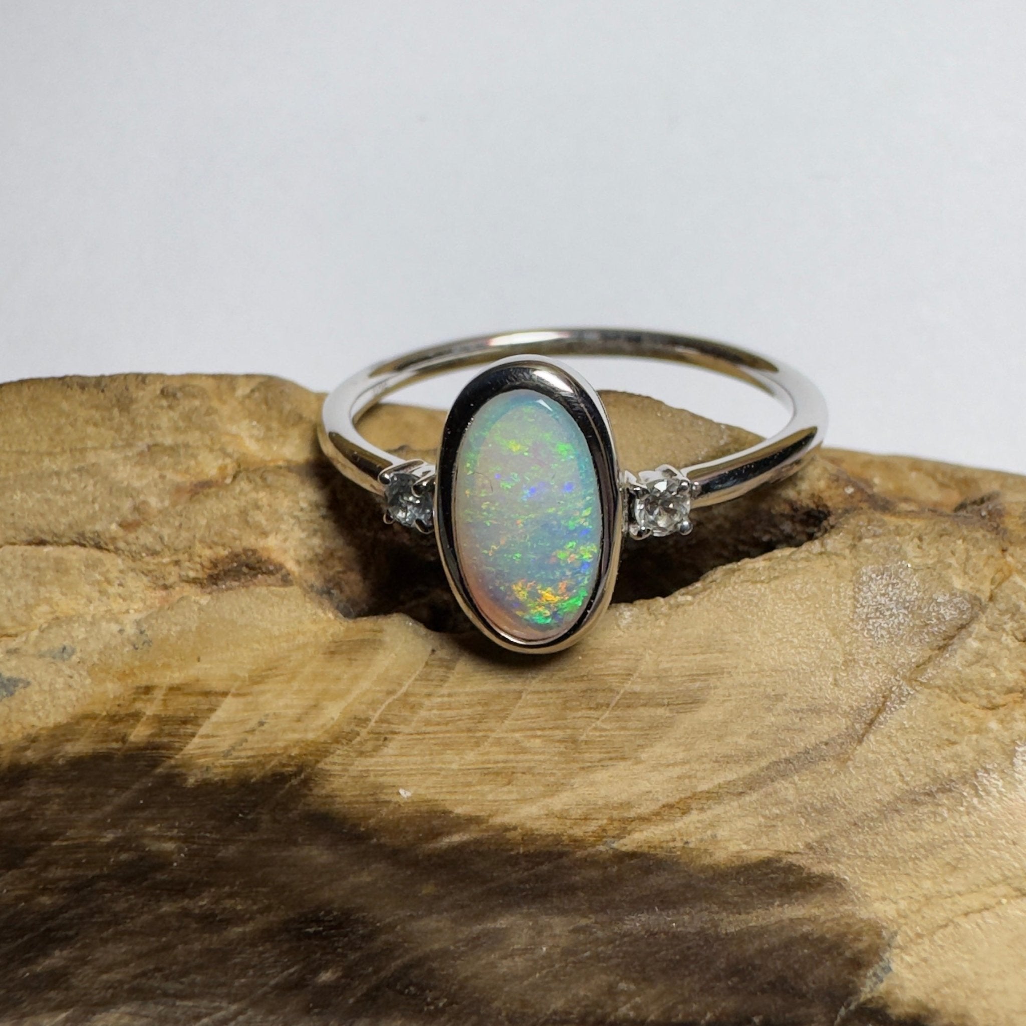 Lord Howe Gleam - 0.9ct Solid Coober Pedy Crystal Opal 925 Silver Ring