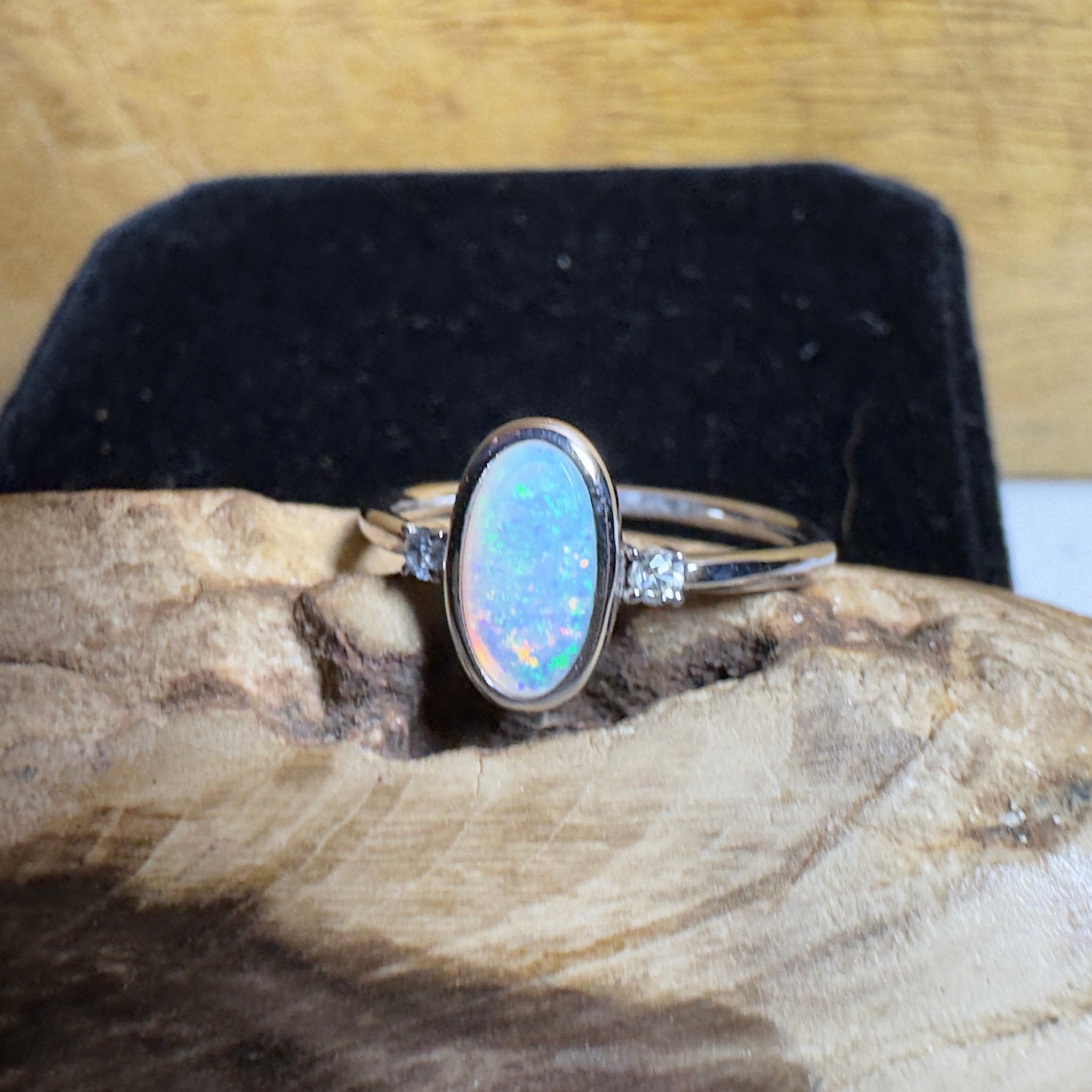 Lord Howe Gleam - 0.9ct Solid Coober Pedy Crystal Opal 925 Silver Ring