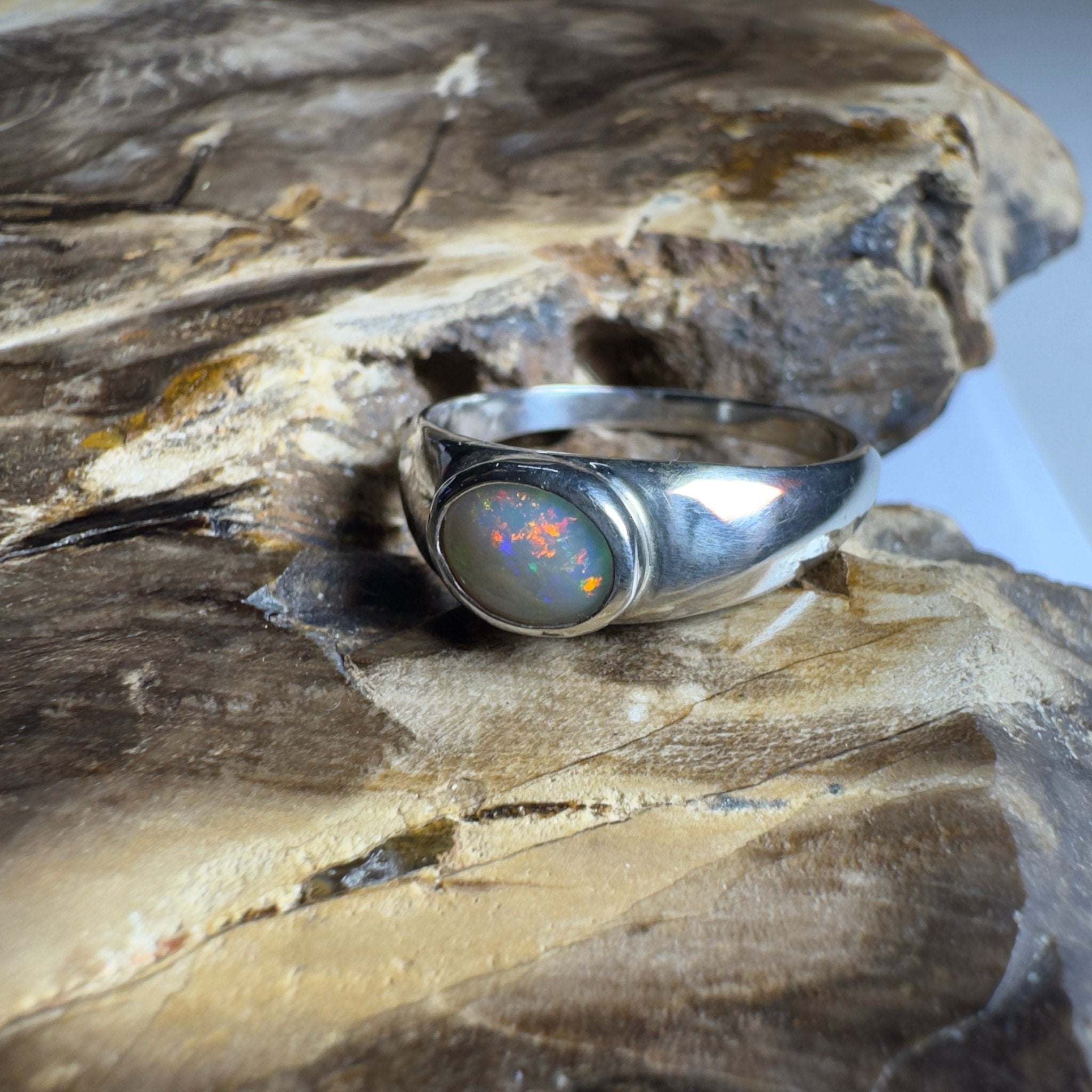 Mindil Memories ~ 0.6ct Solid Lightning Ridge Opal 925 Silver Ring