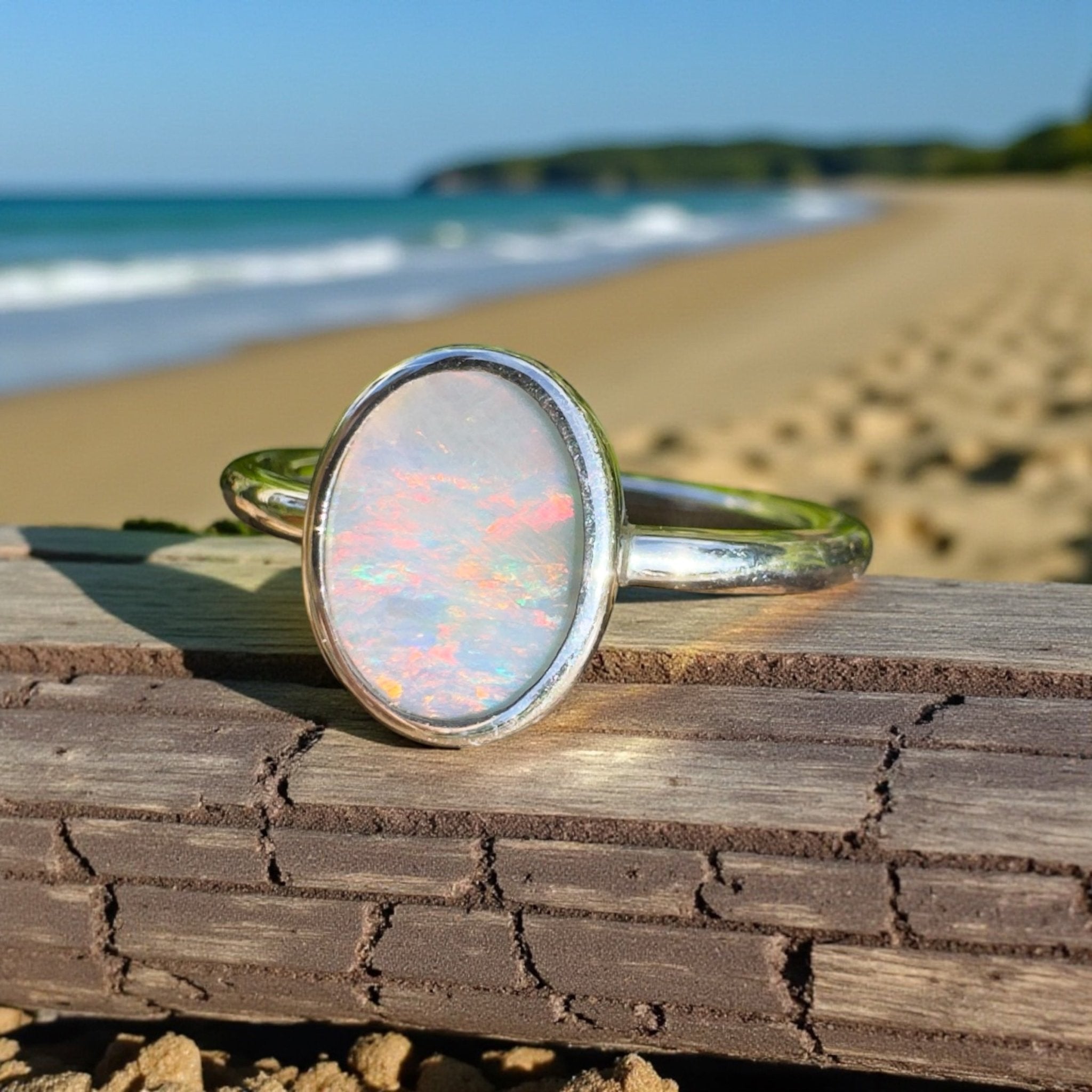 Mintabie Ridge Flame – 1ct Mintabie Opal Ring