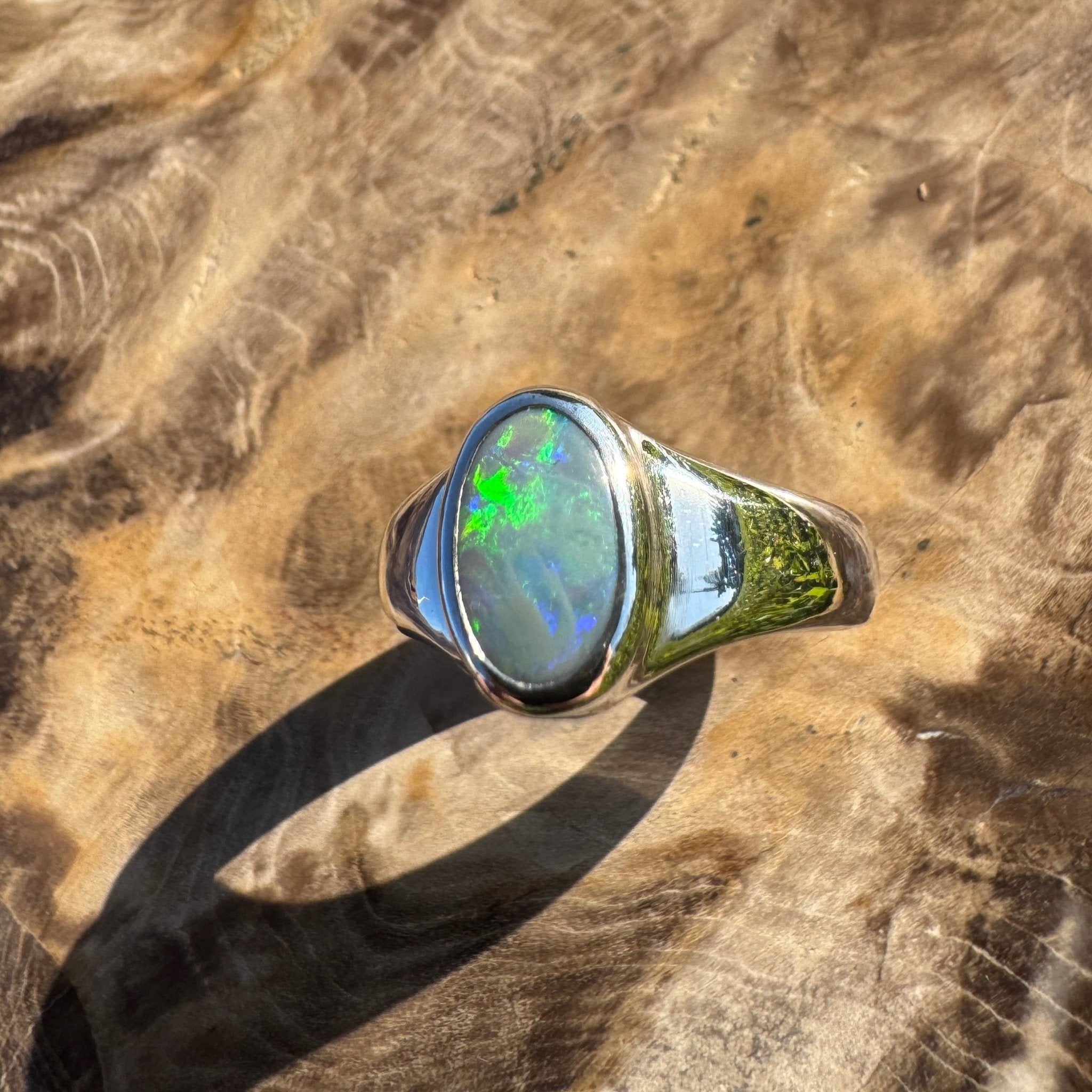 Moreton Glow – 1ct Solid Lightning Ridge Opal 925 Sterling Silver Ring