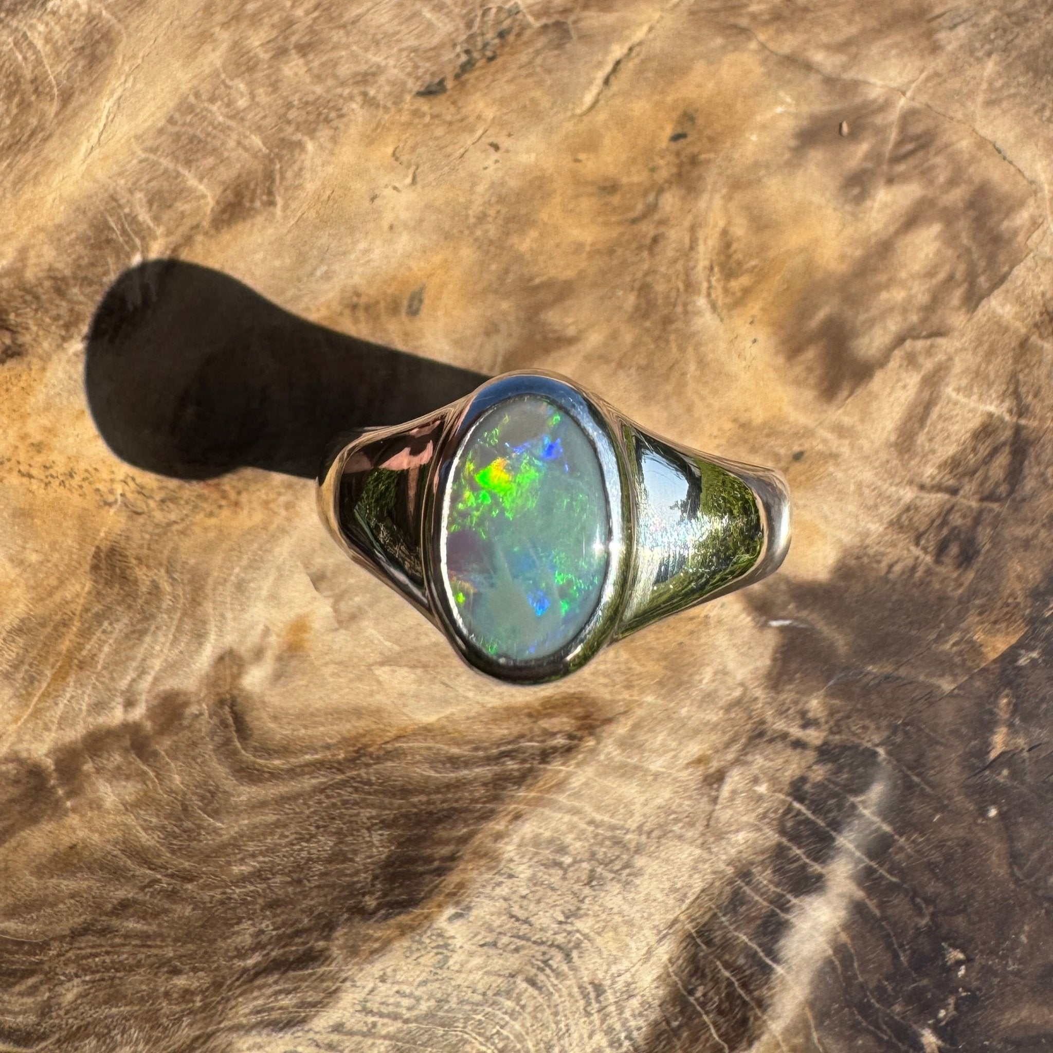 Moreton Glow – 1ct Solid Lightning Ridge Opal 925 Sterling Silver Ring