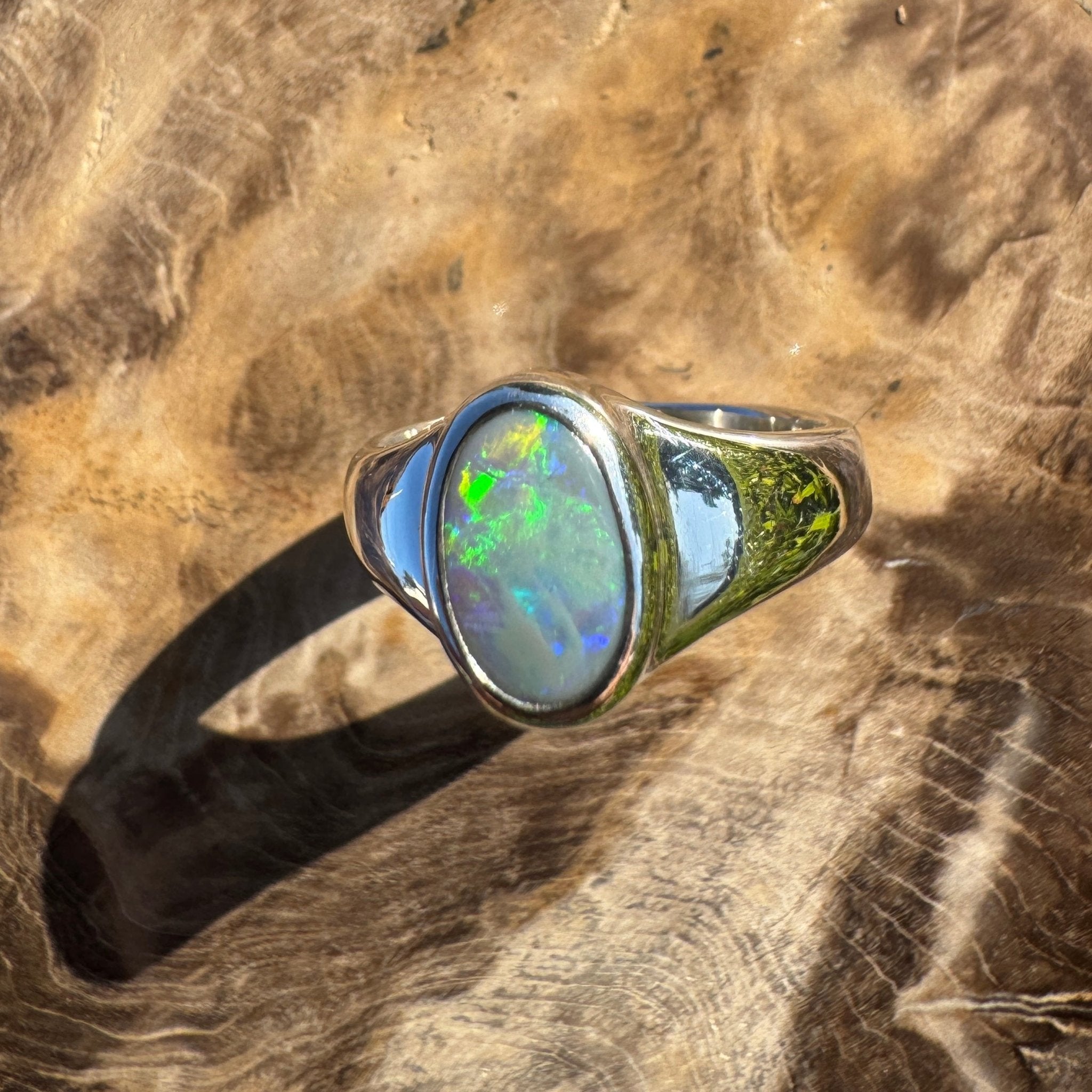 Moreton Glow – 1ct Solid Lightning Ridge Opal 925 Sterling Silver Ring
