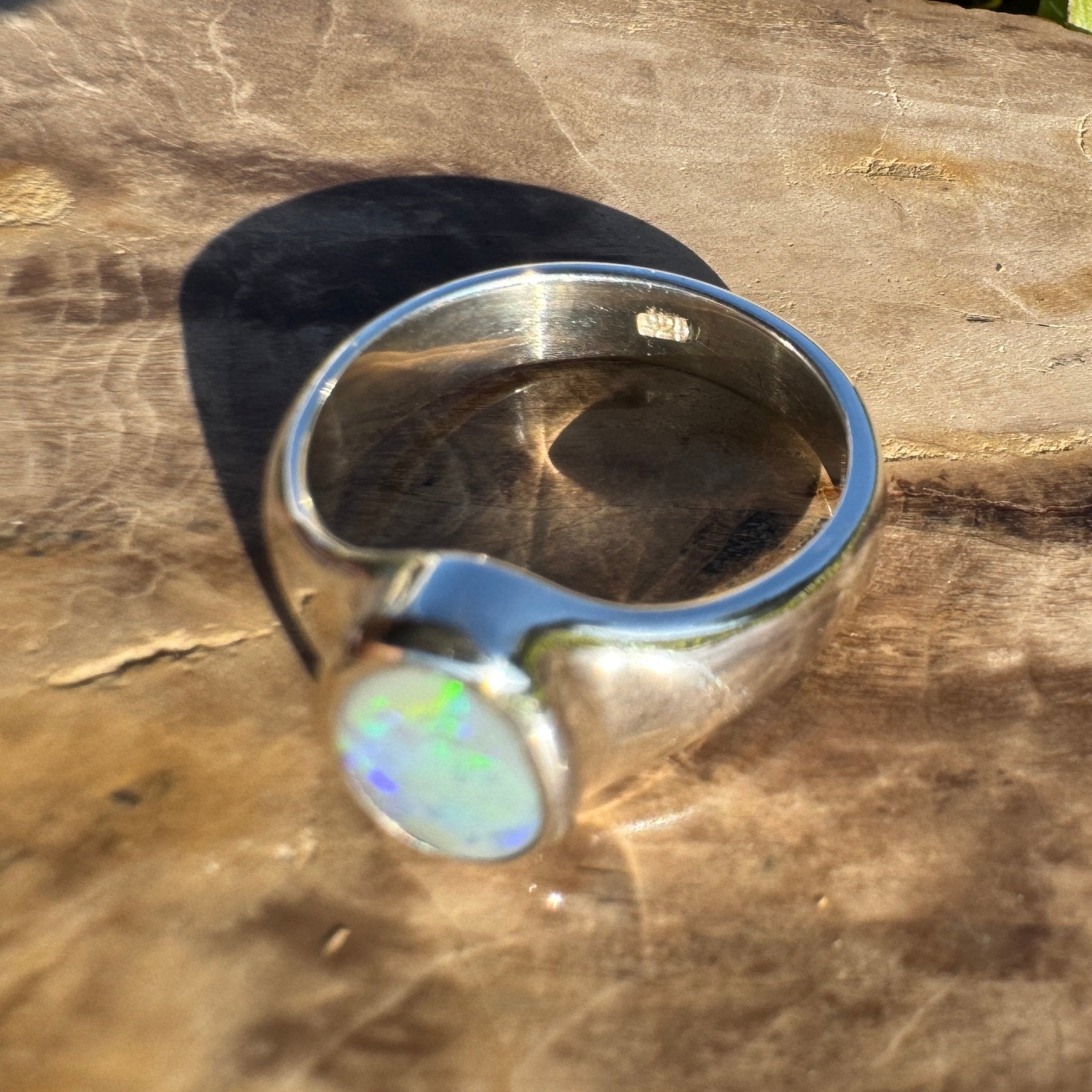 Moreton Glow – 1ct Solid Lightning Ridge Opal 925 Sterling Silver Ring
