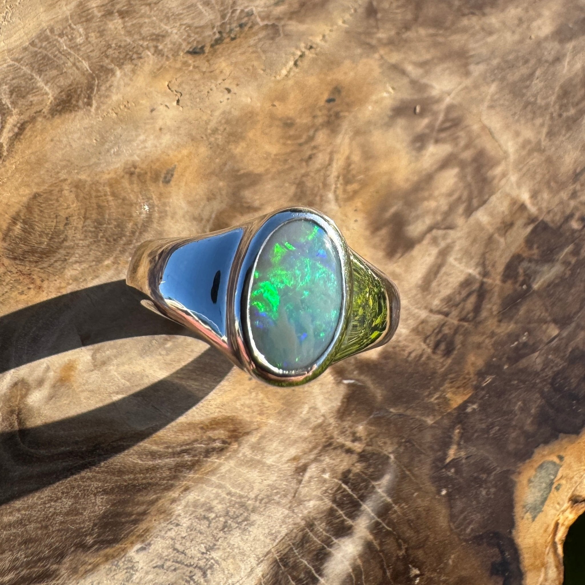 Moreton Glow – 1ct Solid Lightning Ridge Opal 925 Sterling Silver Ring