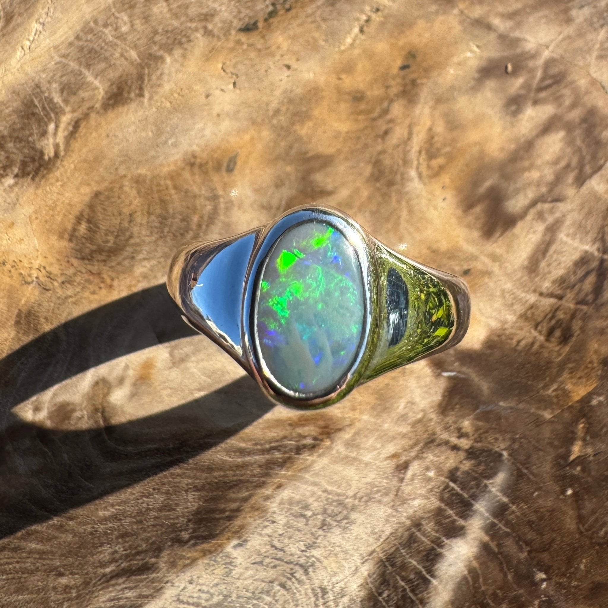 Moreton Glow – 1ct Solid Lightning Ridge Opal 925 Sterling Silver Ring