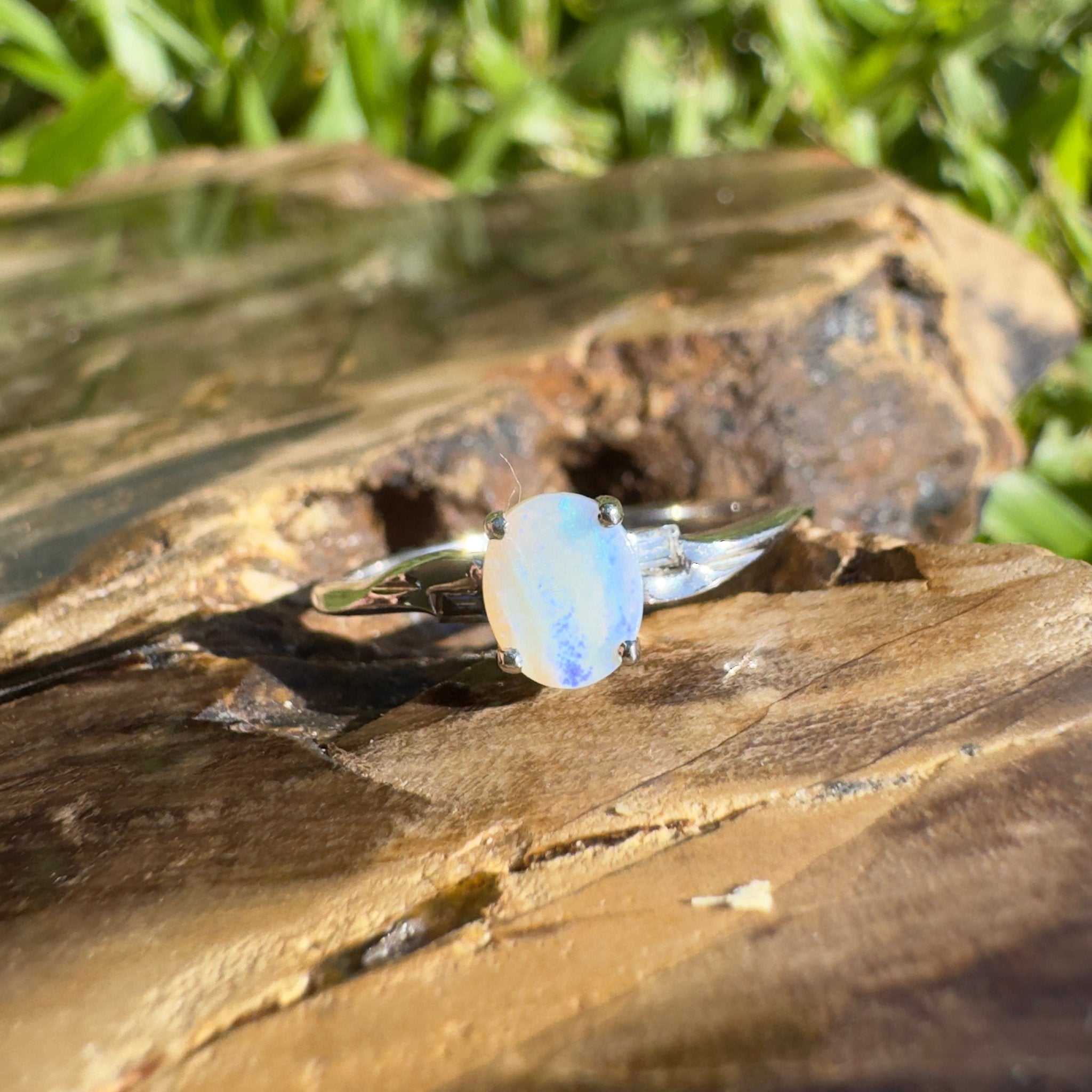 Mornington Gleam ~ 0.5ct Solid Coober Pedy Opal 925 Silver Ring