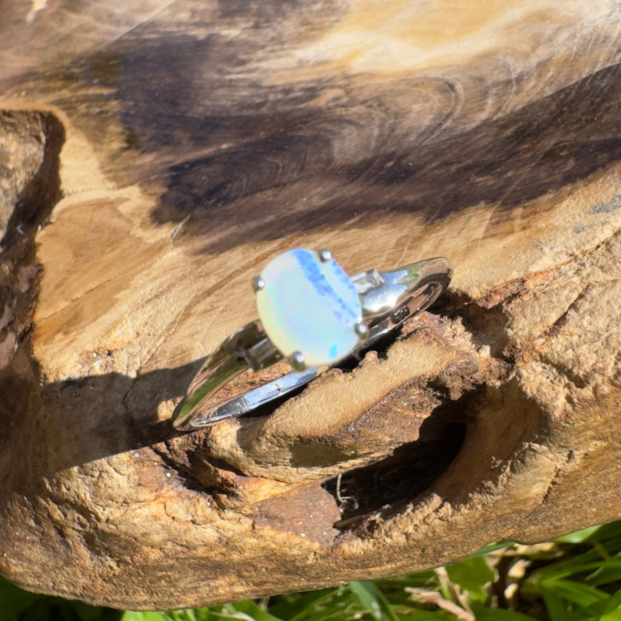 Mornington Gleam ~ 0.5ct Solid Coober Pedy Opal 925 Silver Ring