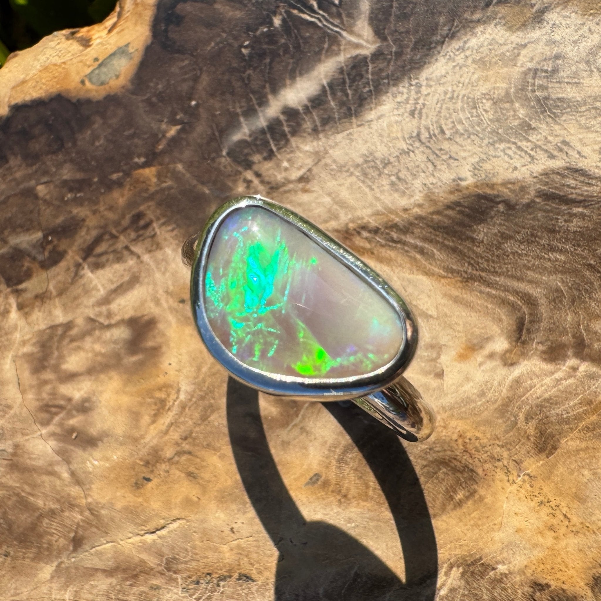 Mornington Tide – 2.5ct Solid Lightning Ridge Crystal Opal 925 Sterling Silver Ring