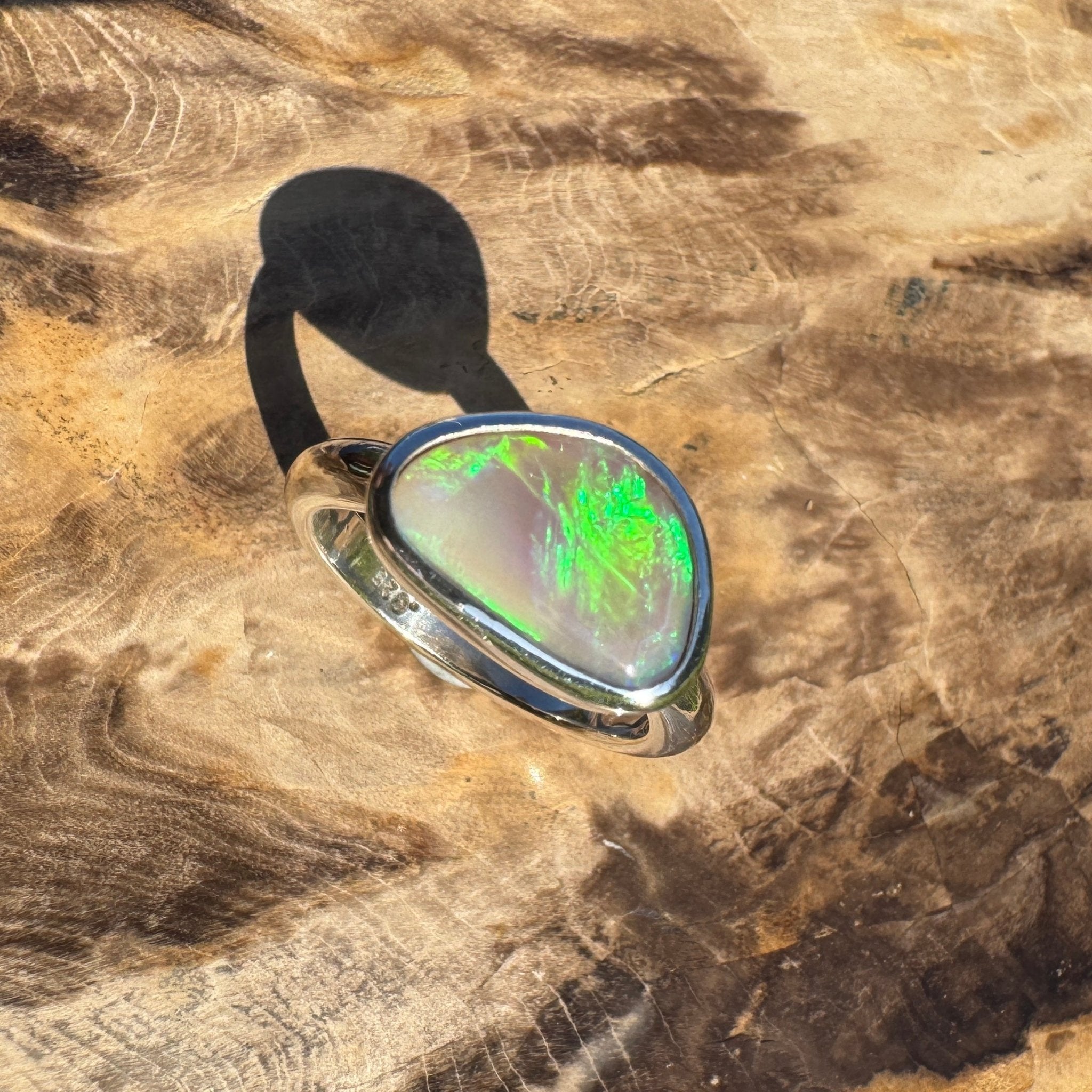 Mornington Tide – 2.5ct Solid Lightning Ridge Crystal Opal 925 Sterling Silver Ring