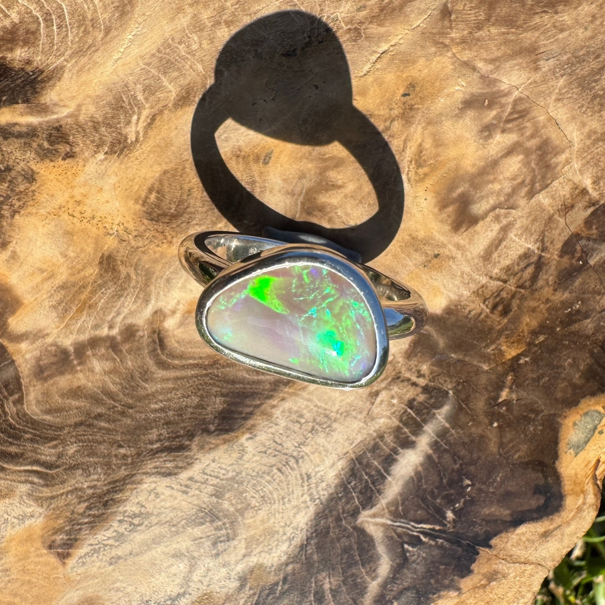 Mornington Tide – 2.5ct Solid Lightning Ridge Crystal Opal 925 Sterling Silver Ring