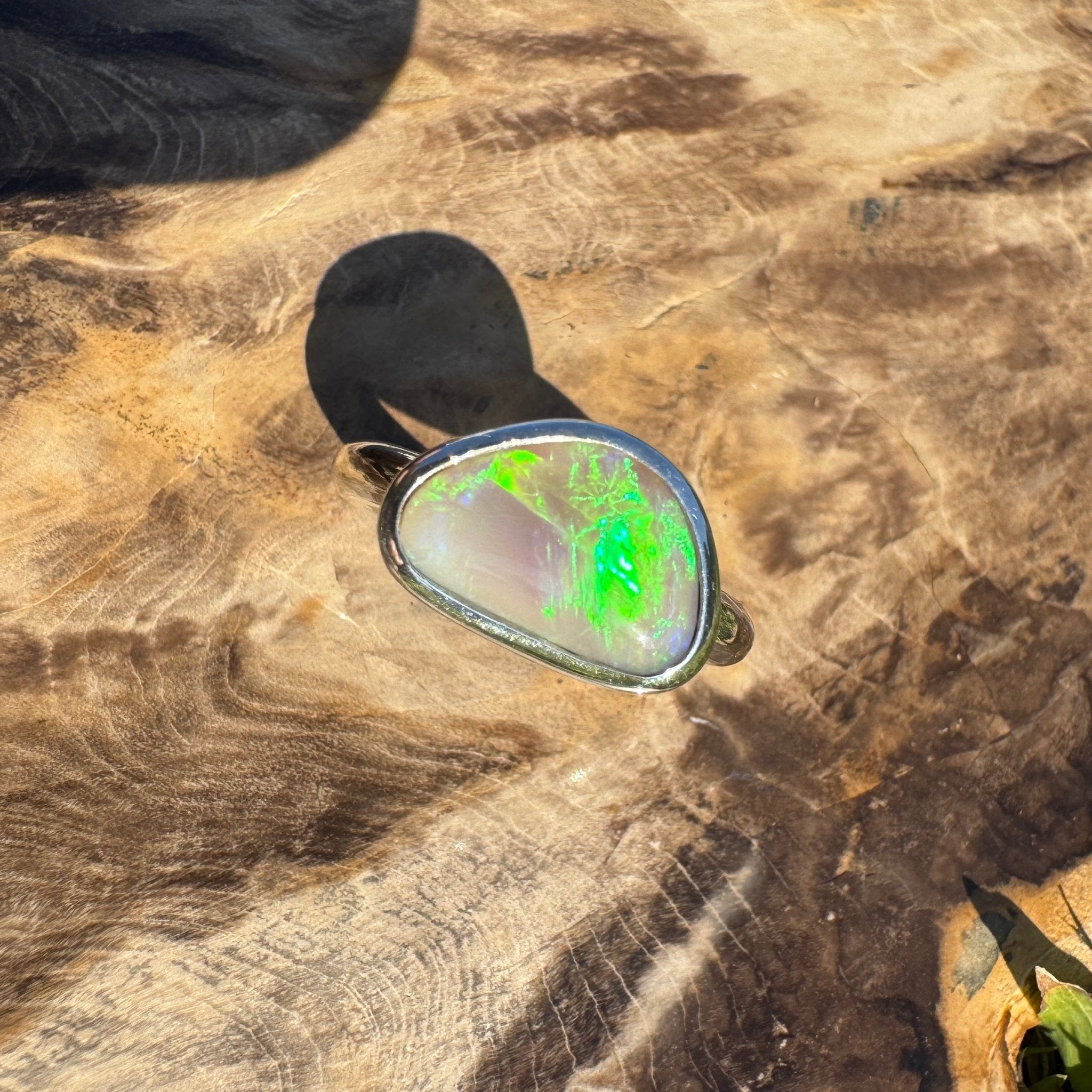 Mornington Tide – 2.5ct Solid Lightning Ridge Crystal Opal 925 Sterling Silver Ring