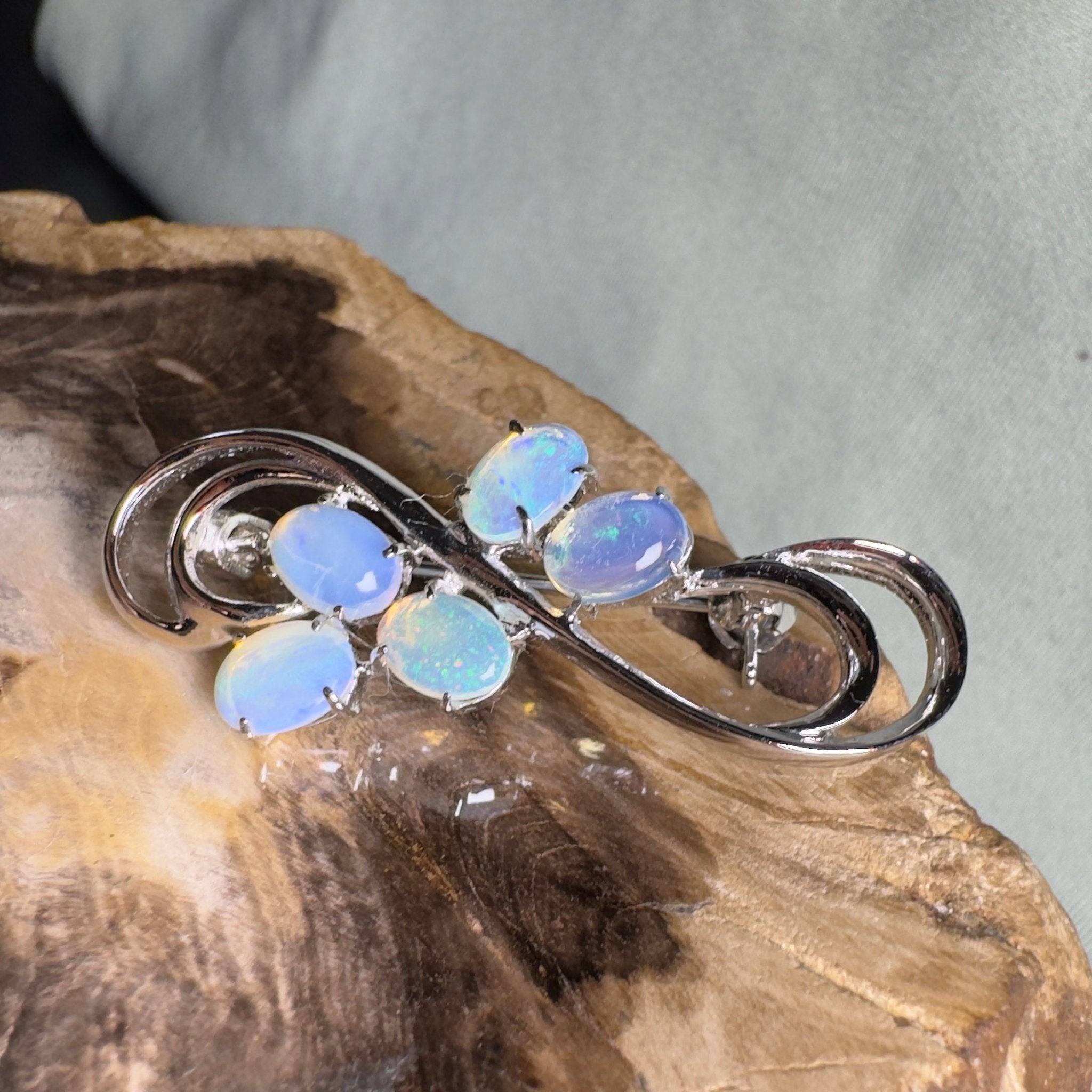 Ocean Crest - 2.5ct Lightning Ridge Opal 925 Silver Brooch