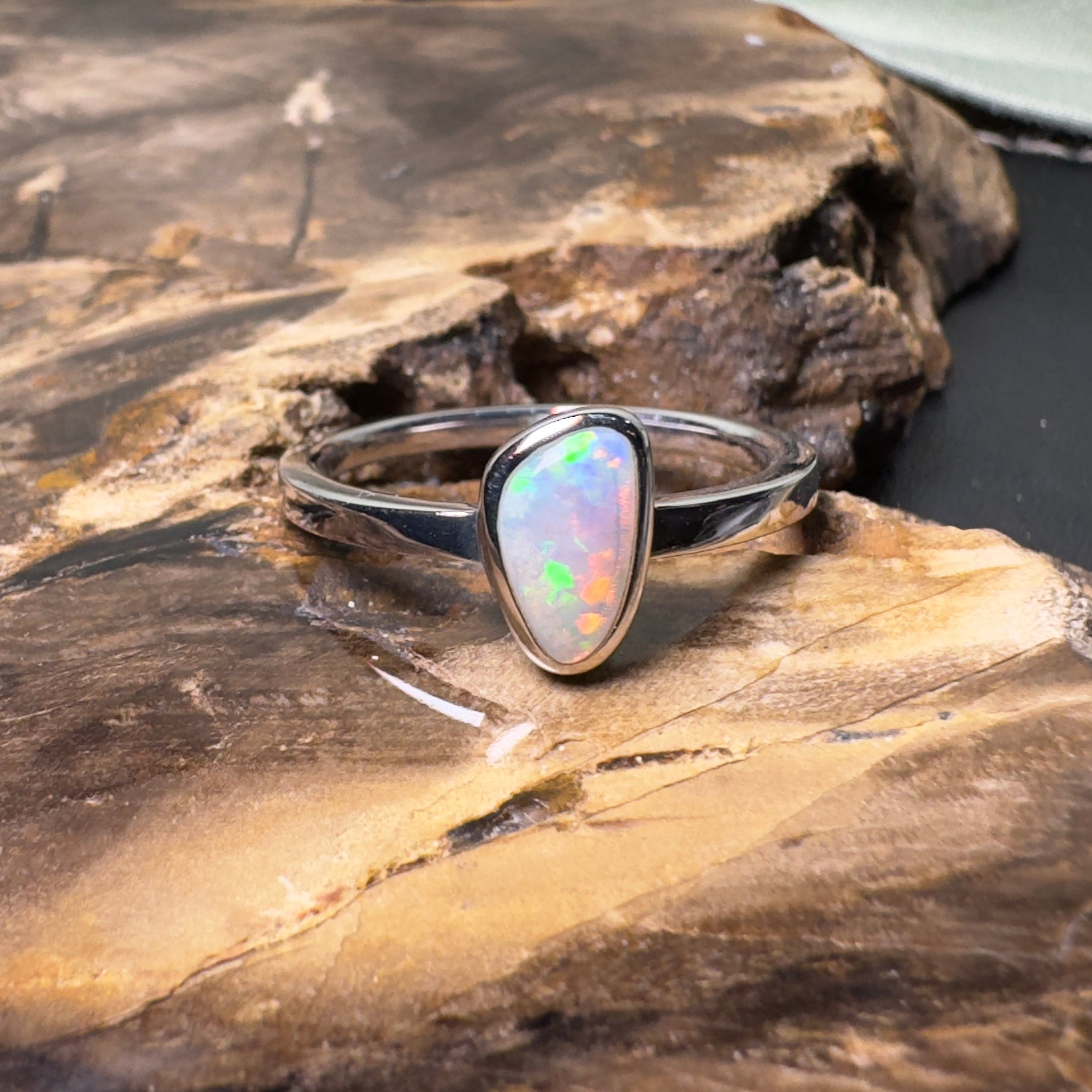 Oodnadatta Light ~ 0.5ct Solid Coober Pedy Opal 925 Silver Ring