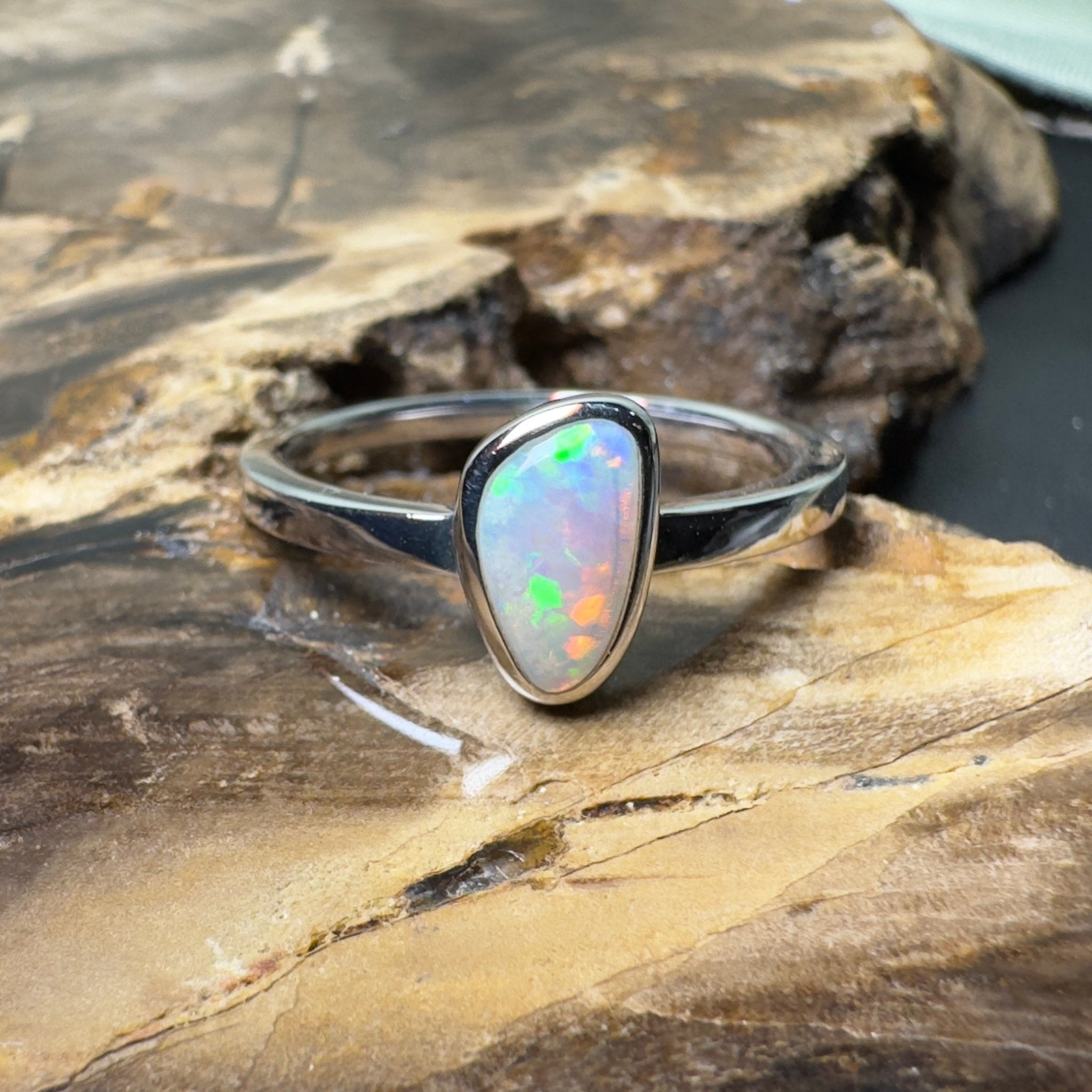 Oodnadatta Light ~ 0.5ct Solid Coober Pedy Opal 925 Silver Ring