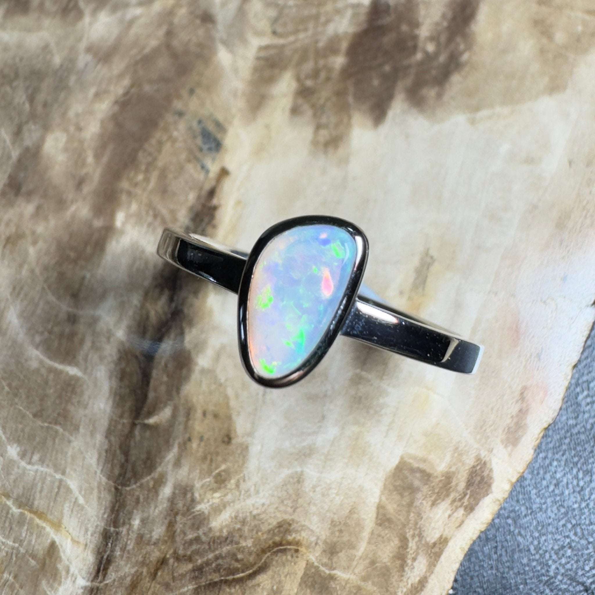 Oodnadatta Light ~ 0.5ct Solid Coober Pedy Opal 925 Silver Ring