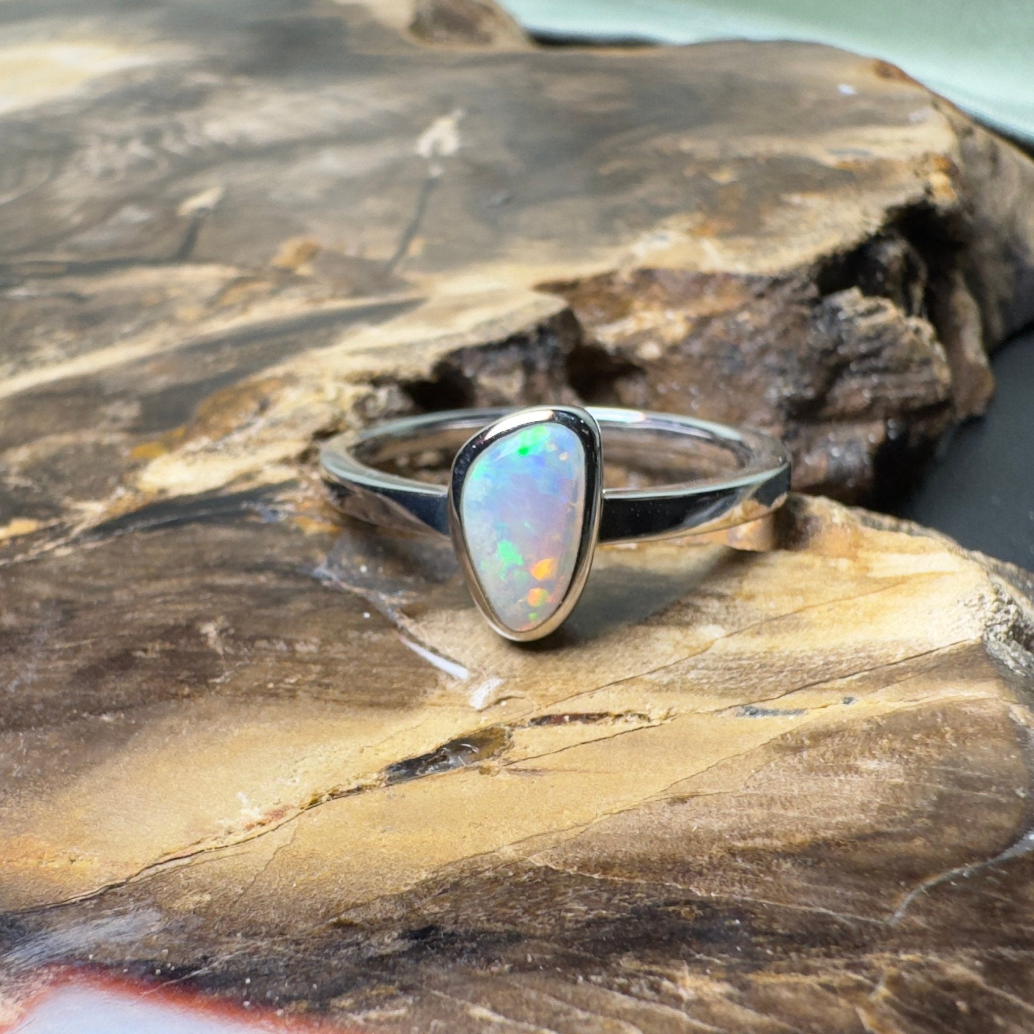 Oodnadatta Light ~ 0.5ct Solid Coober Pedy Opal 925 Silver Ring
