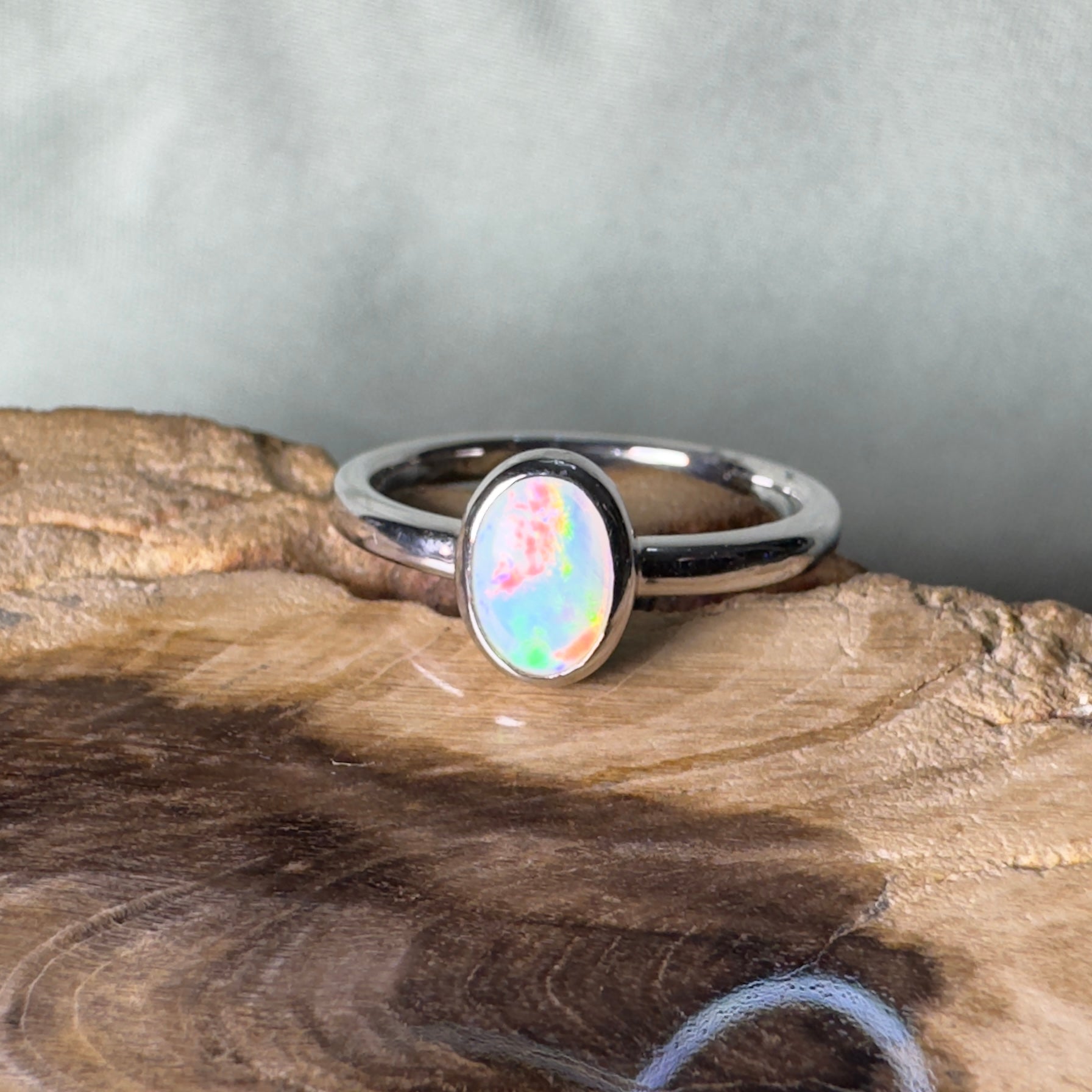 Painted Desert Halo ~ 0.4ct Solid Coober Pedy Opal 925 Silver Ring