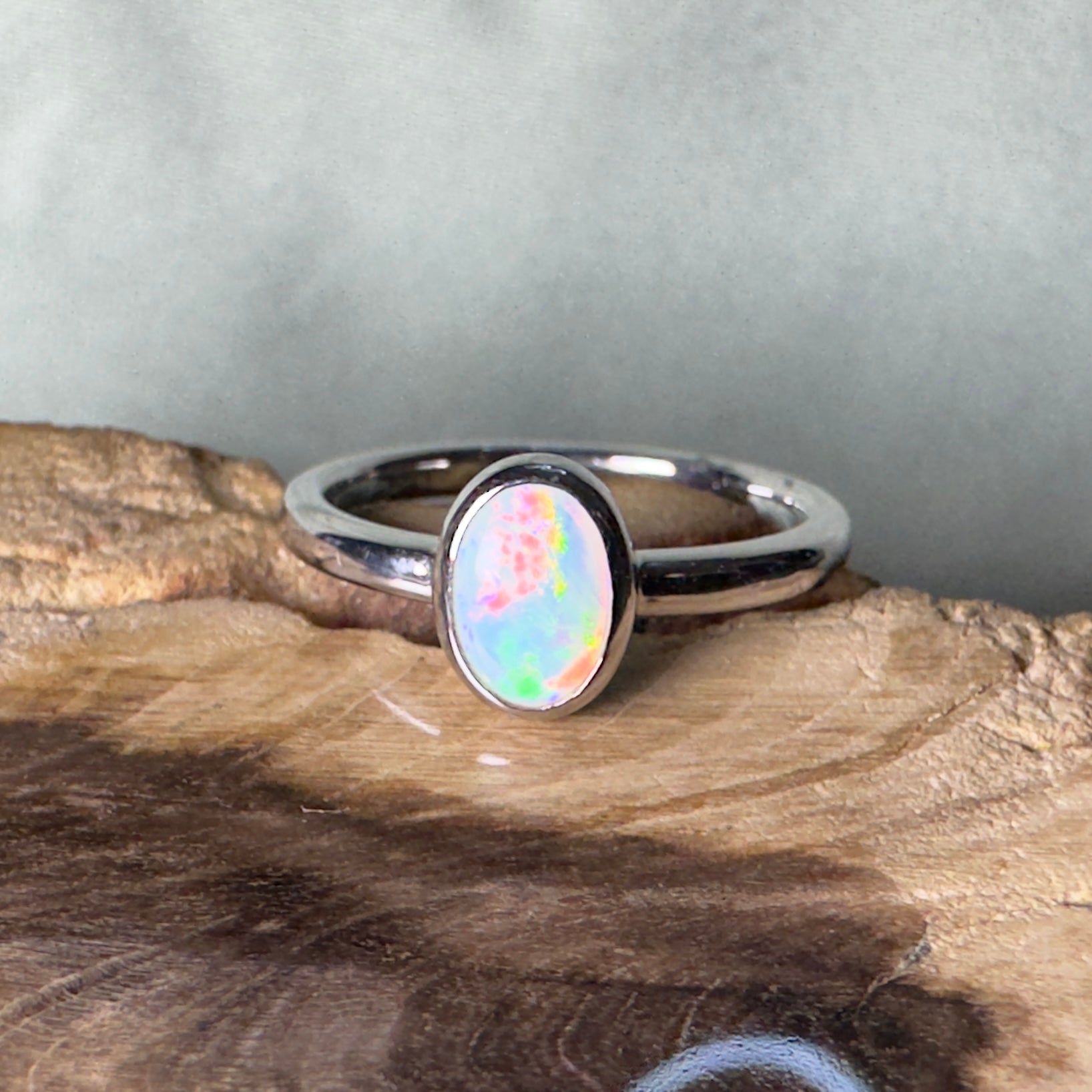 Painted Desert Halo ~ 0.4ct Solid Coober Pedy Opal 925 Silver Ring