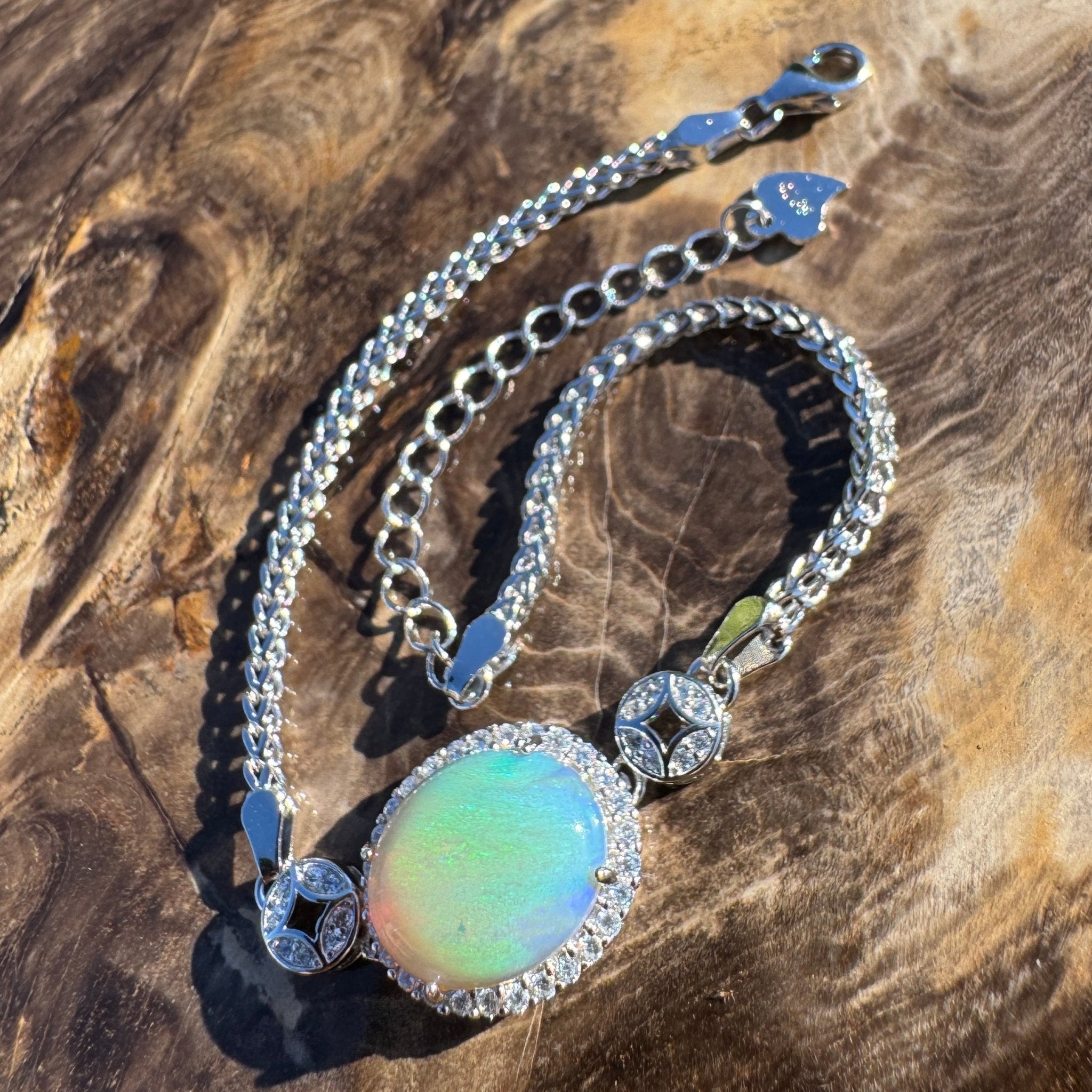 Palm Cove Flow - 1.8ct Mintabie Opal 925 Silver Bracelet