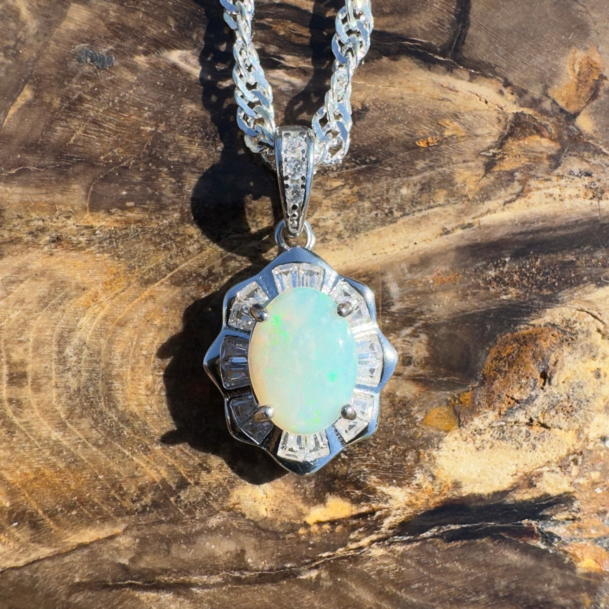 Port Lincoln Crest – 0.8ct Lightning Ridge Opal Pendant