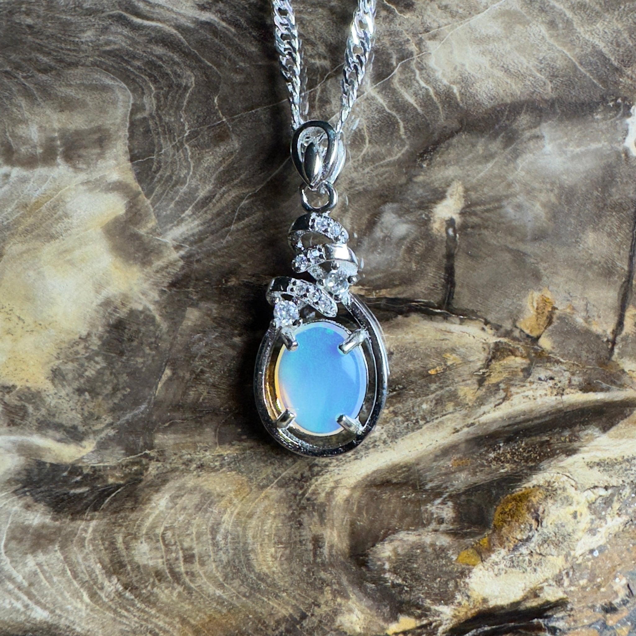 Port Phillip Drift ~ 0.8ct Lightning Ridge Opal 925 Silver Pendant