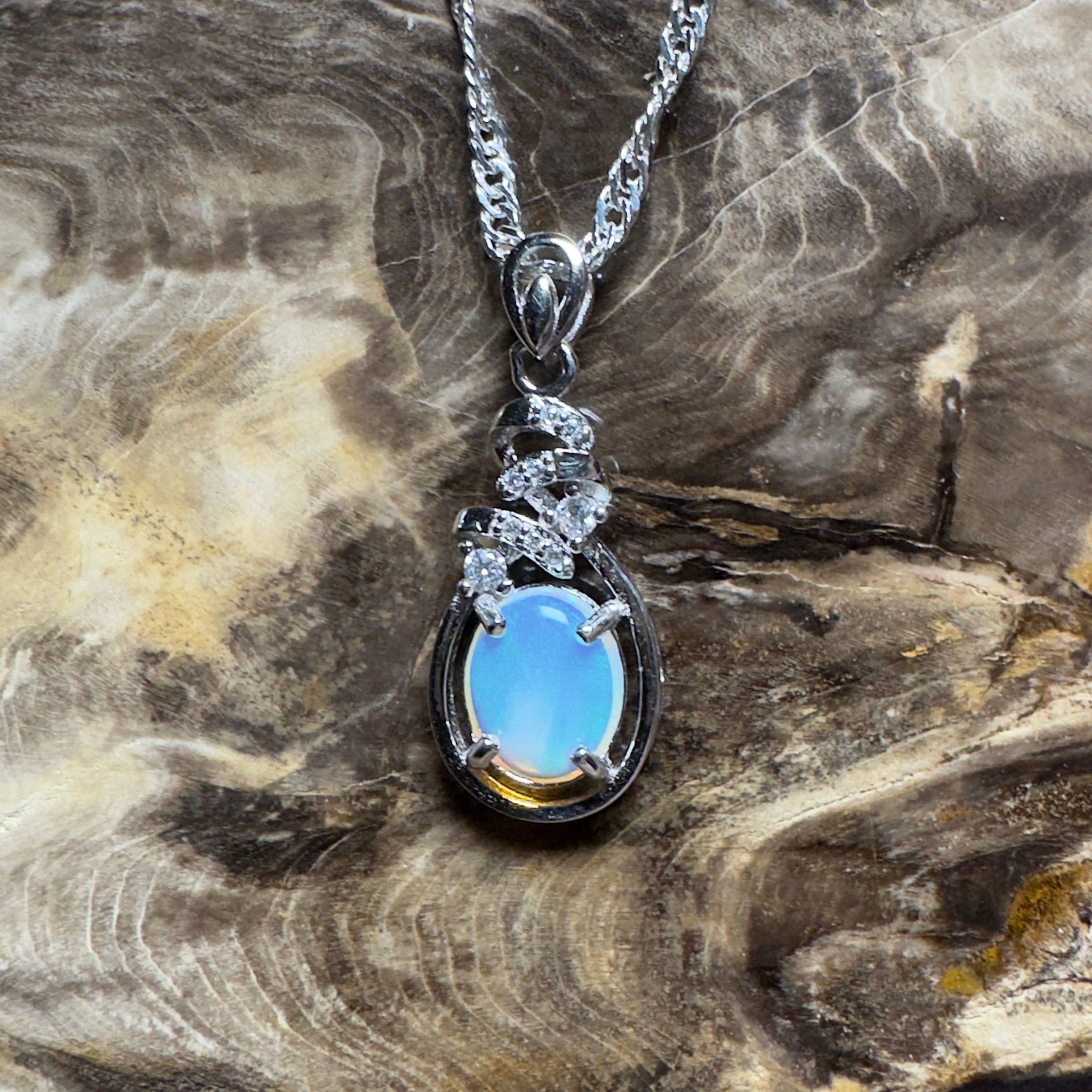 Port Phillip Drift ~ 0.8ct Lightning Ridge Opal 925 Silver Pendant