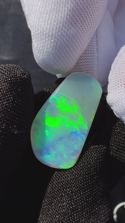 Coober Pedy Crystal Opal 7.8carat Solid Hand-Cut Luxury