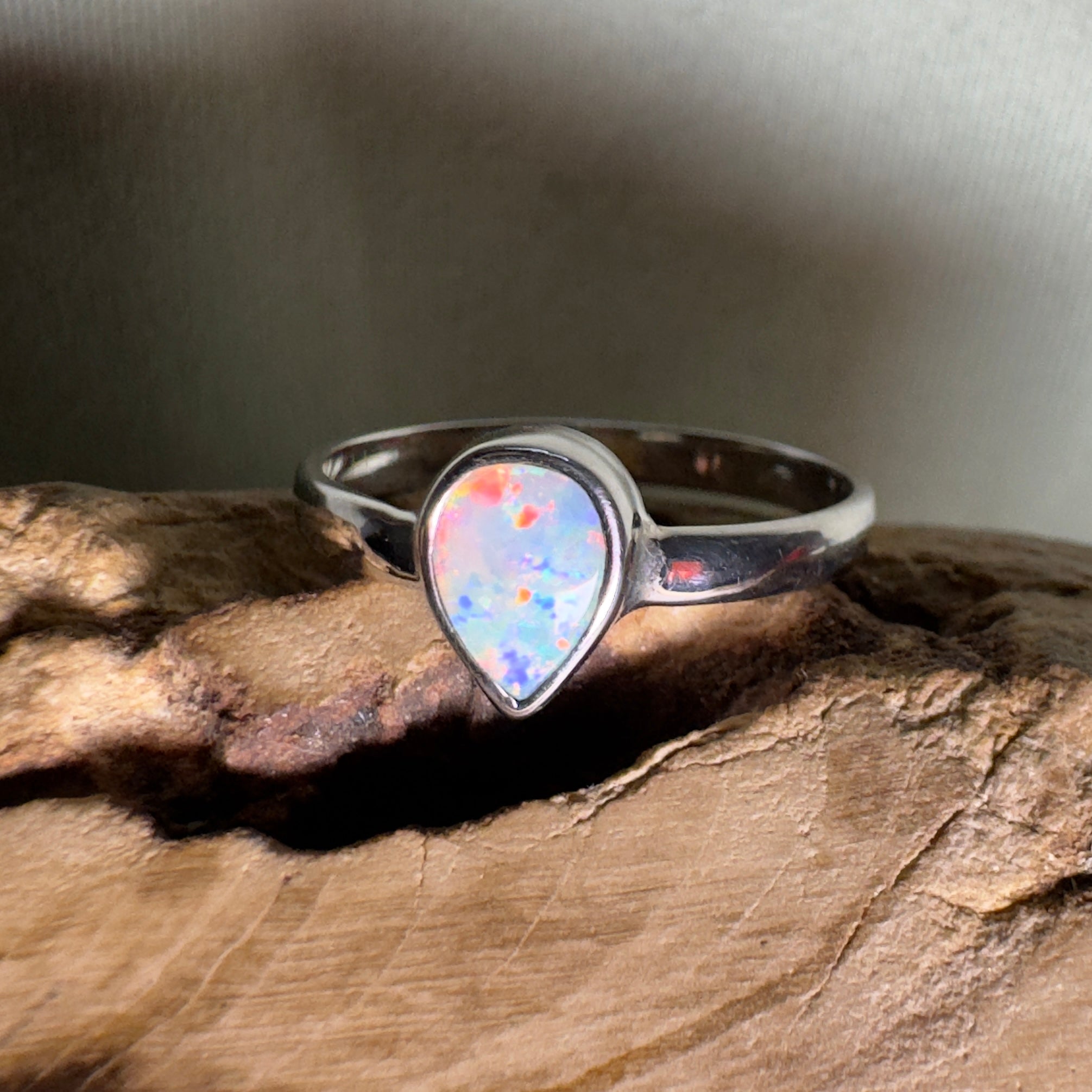 Purnululu Grace – 0.8ct Solid Lightning Ridge Opal 925 Sterling Silver Ring