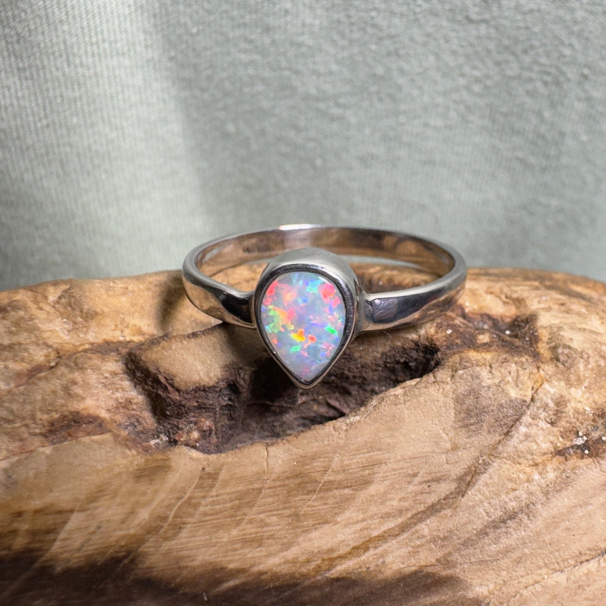 Purnululu Grace – 0.8ct Solid Lightning Ridge Opal 925 Sterling Silver Ring