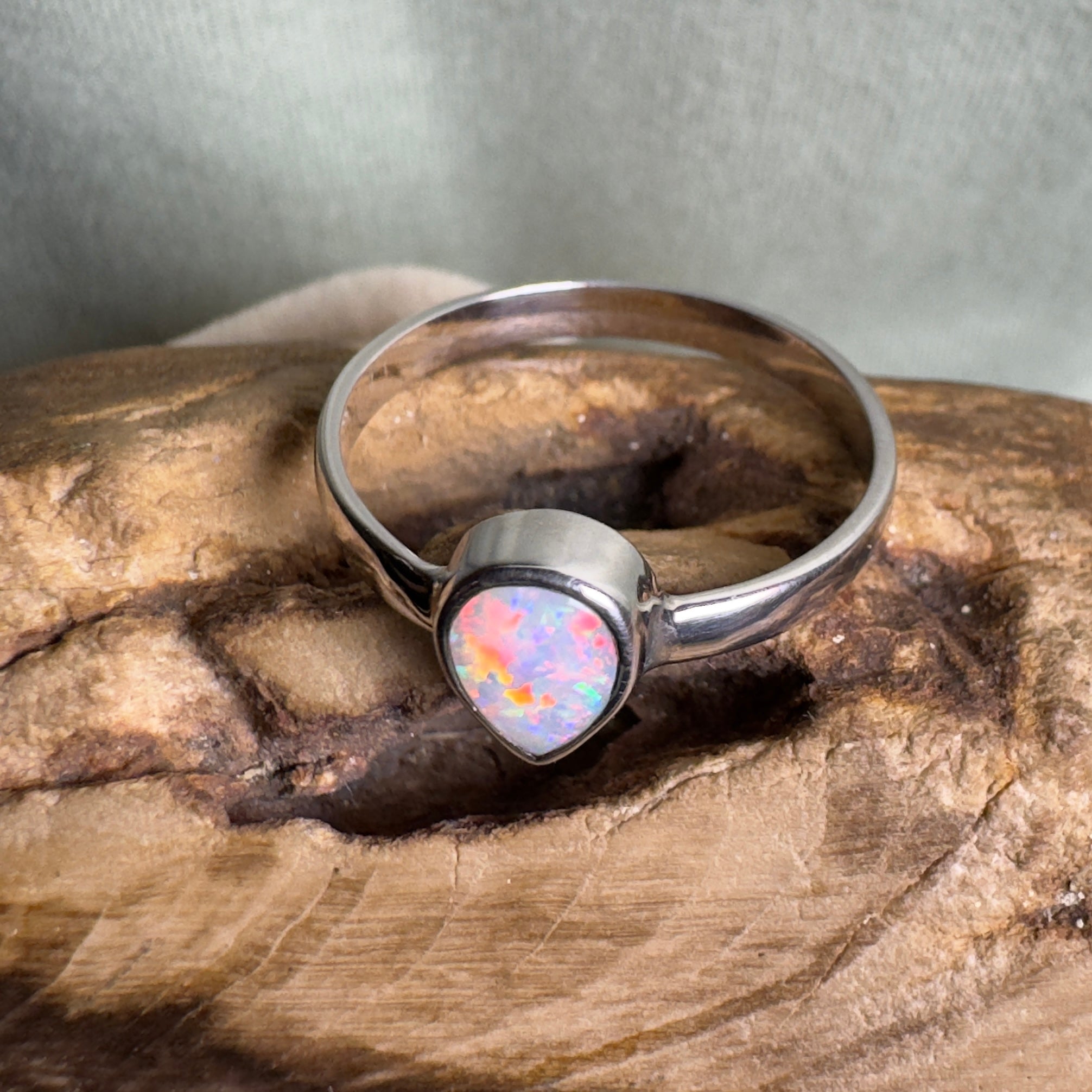 Purnululu Grace – 0.8ct Solid Lightning Ridge Opal 925 Sterling Silver Ring