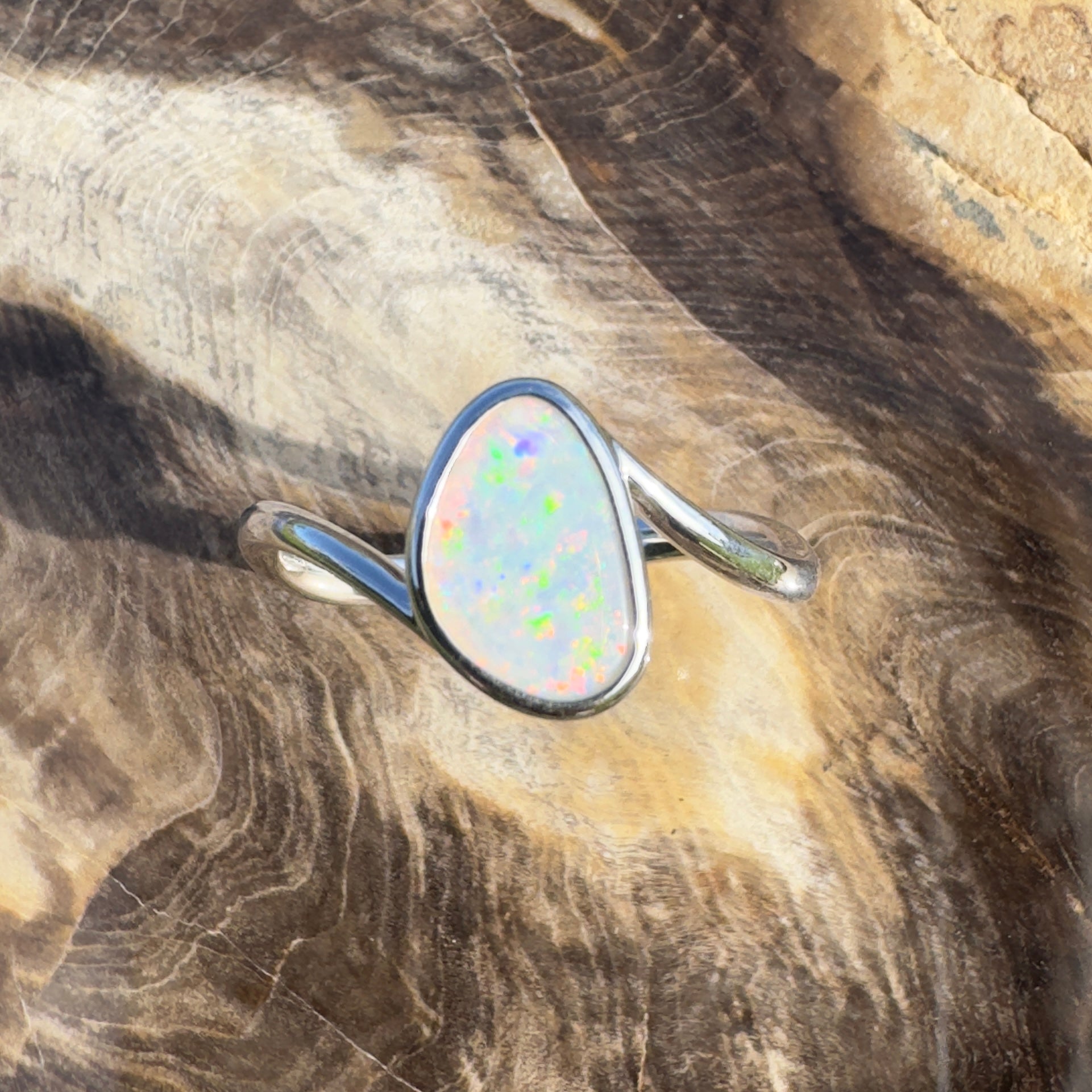 Rainbow Springs ~ 0.6ct Solid Coober Pedy Crystal Opal 925 Sterling Silver Ring