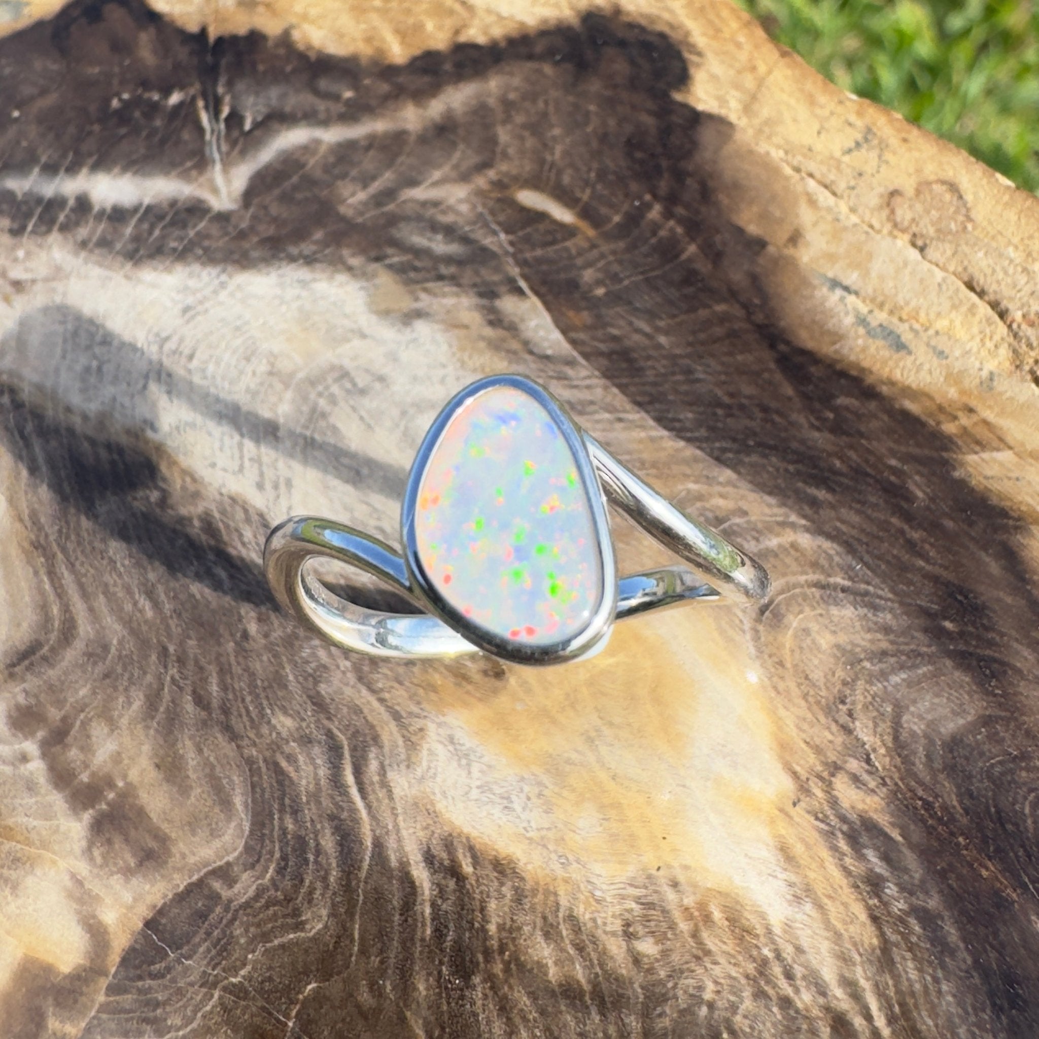 Rainbow Springs ~ 0.6ct Solid Coober Pedy Crystal Opal 925 Sterling Silver Ring