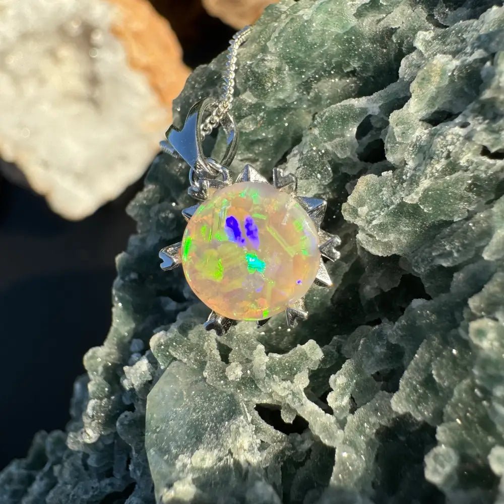 'Rainfall Glow' ~ Handcrafted 2.5ct Solid Lightning Ridge Opal 925 Sterling Silver Pendant Necklace
