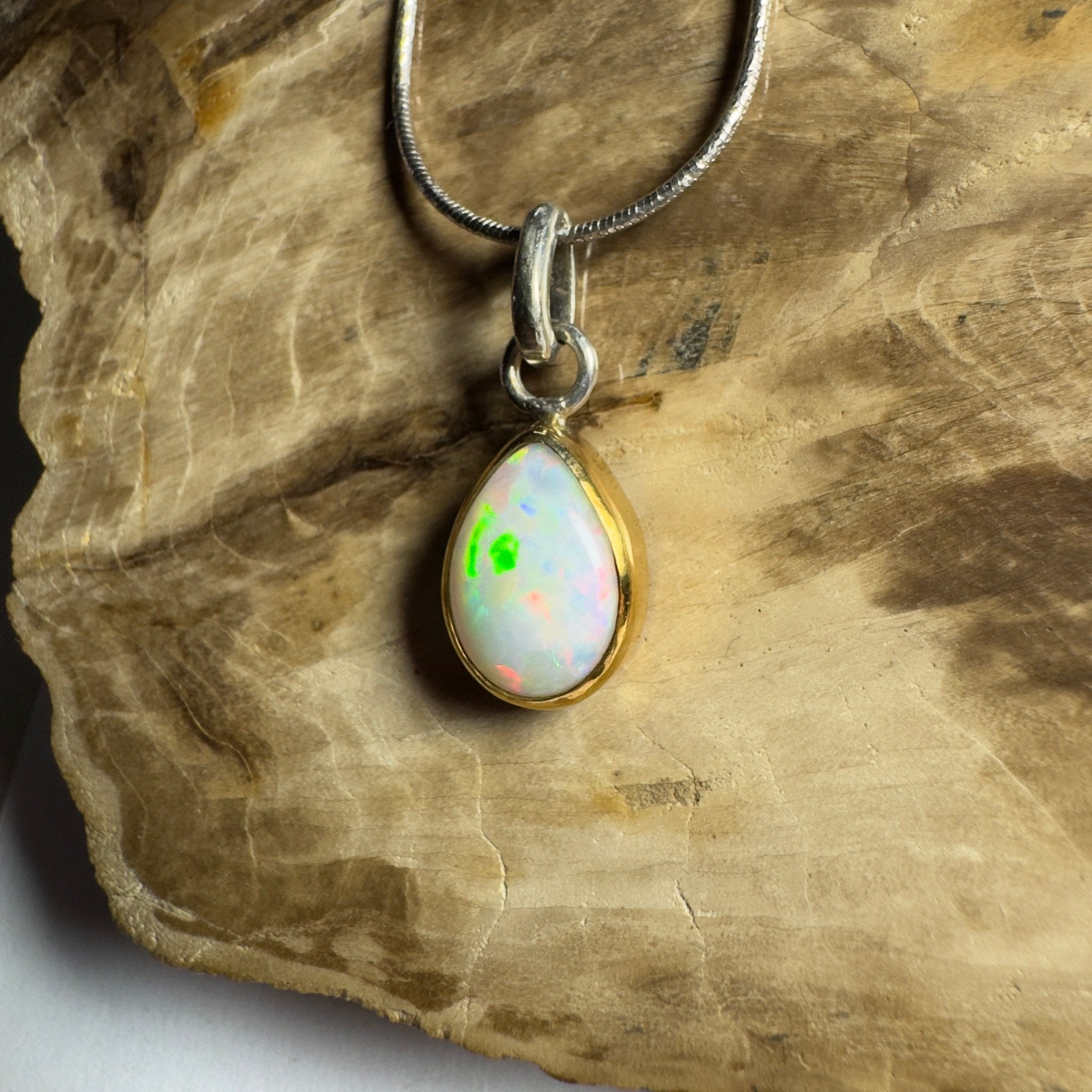 Red Ridge White ~ 2.7ct Solid Lightning Ridge White Opal Two - tone 9ct Gold and 925 Sterling Silver Pendant Necklace