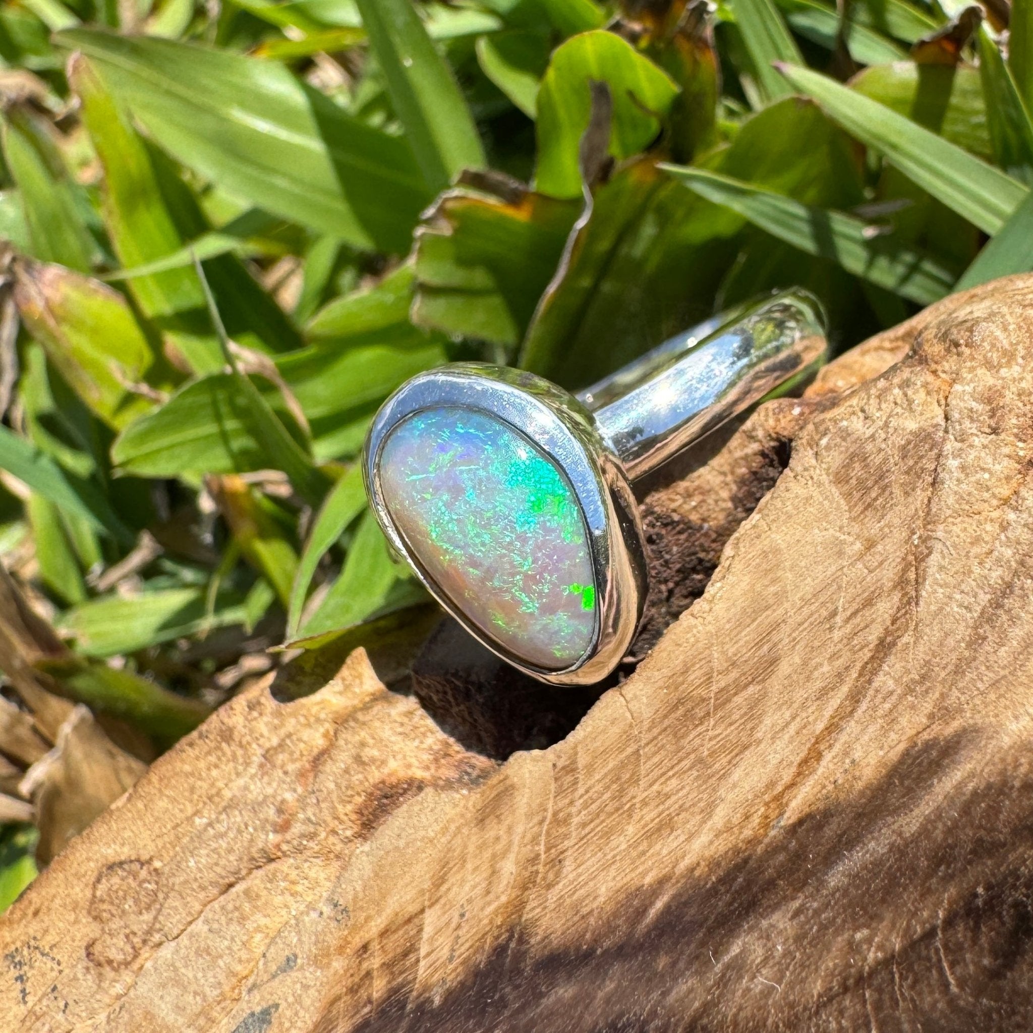 Ridge Horizon - 2ct Solid Lightning Ridge Crystal Opal Sterling Silver Ring