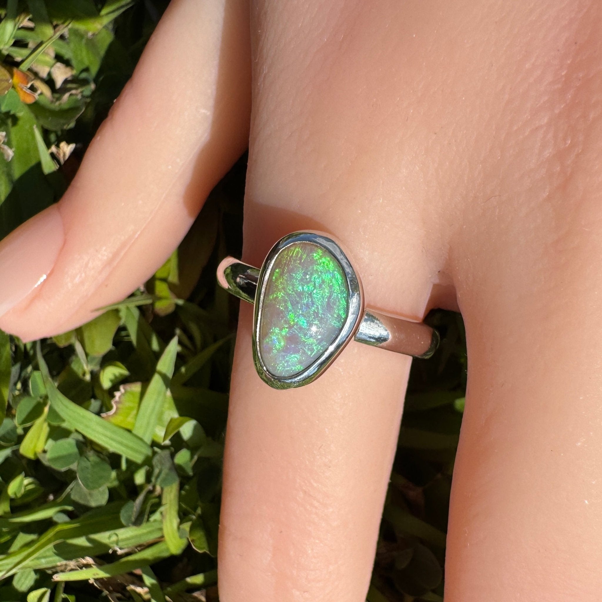 Ridge Horizon - 2ct Solid Lightning Ridge Crystal Opal Sterling Silver Ring