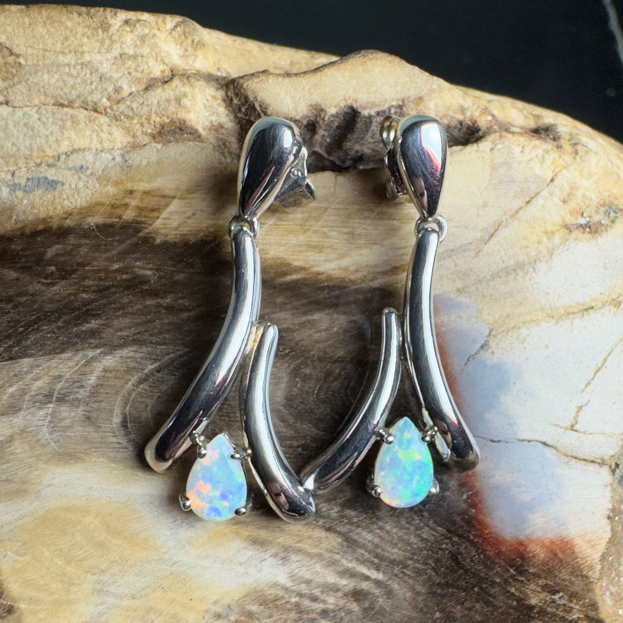 Sea Glass Spark - 0.8 ct Lightning Ridge Opal 925 Silver Earrings