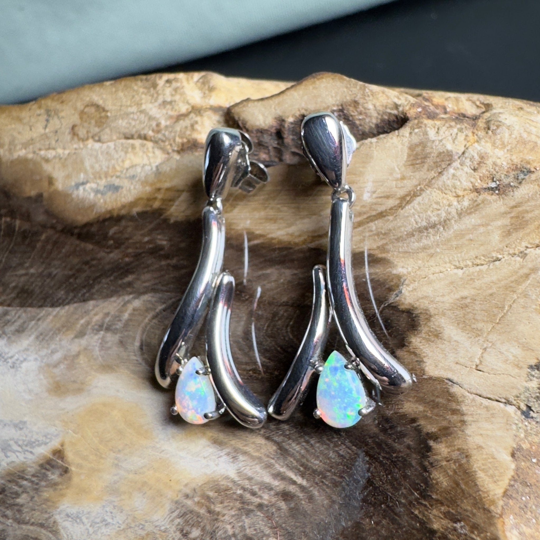 Sea Glass Spark - 0.8 ct Lightning Ridge Opal 925 Silver Earrings