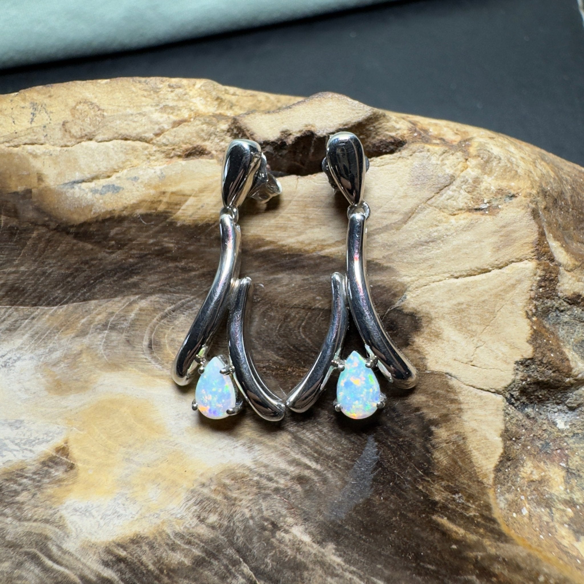 Sea Glass Spark - 0.8 ct Lightning Ridge Opal 925 Silver Earrings