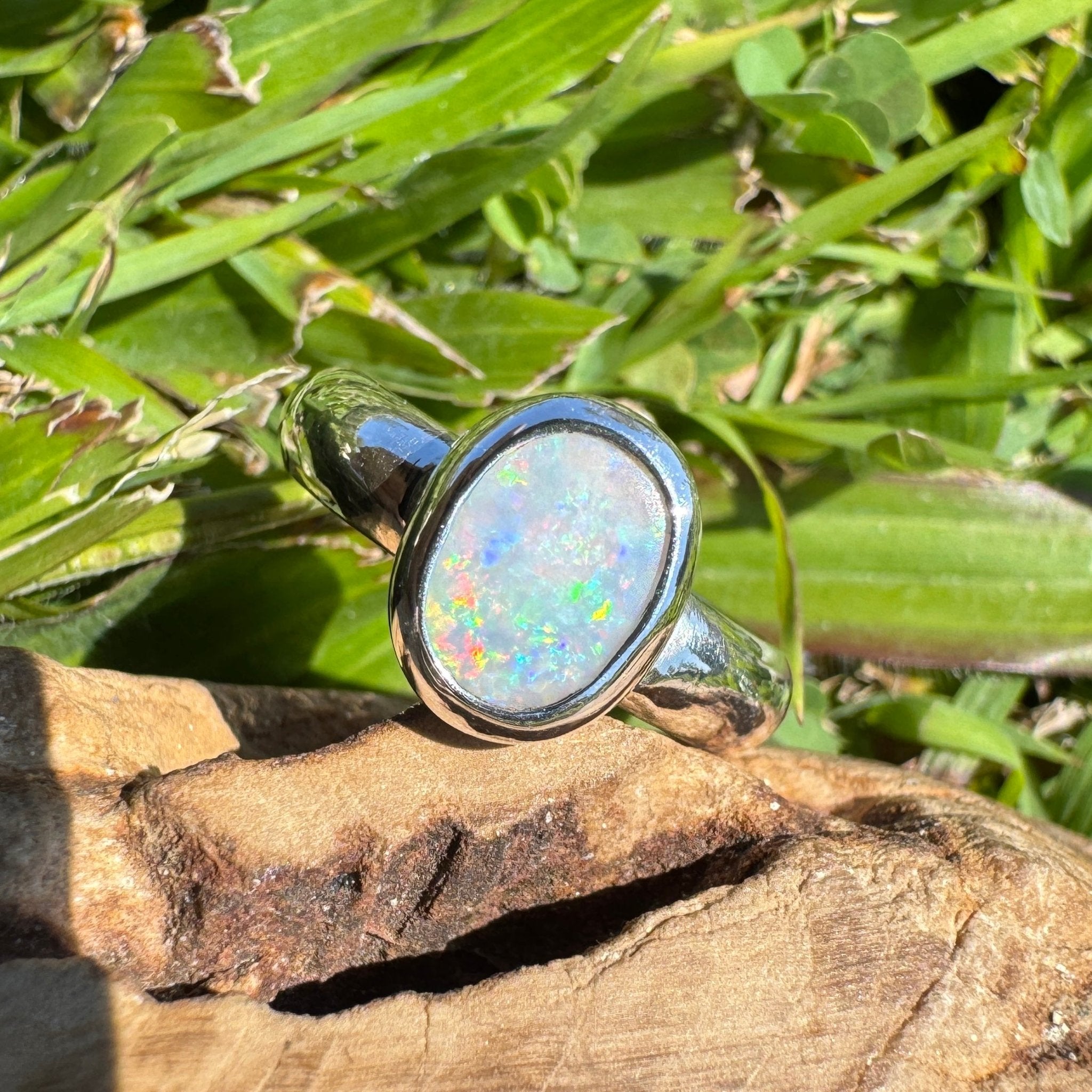 Serene Haze ~ Mintabie Solid Light 1ct Opal Ring – Sterling Silver Simplicity